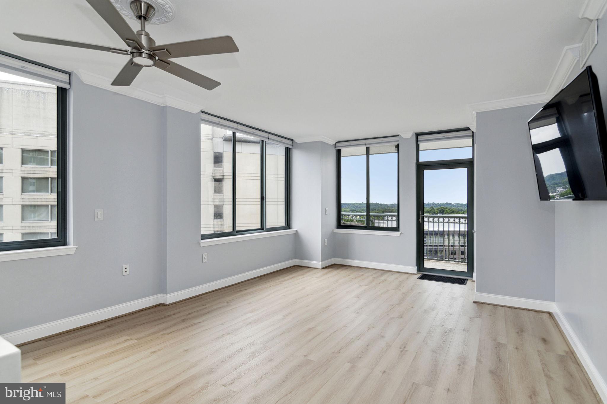 851 N Glebe Rd #1404