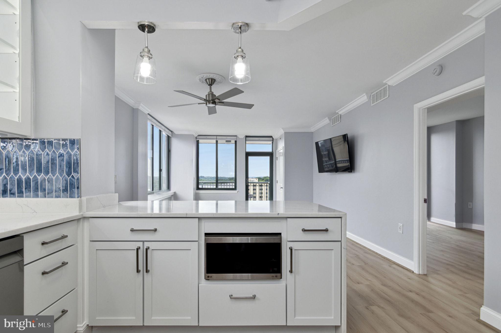 851 N Glebe Rd #1404