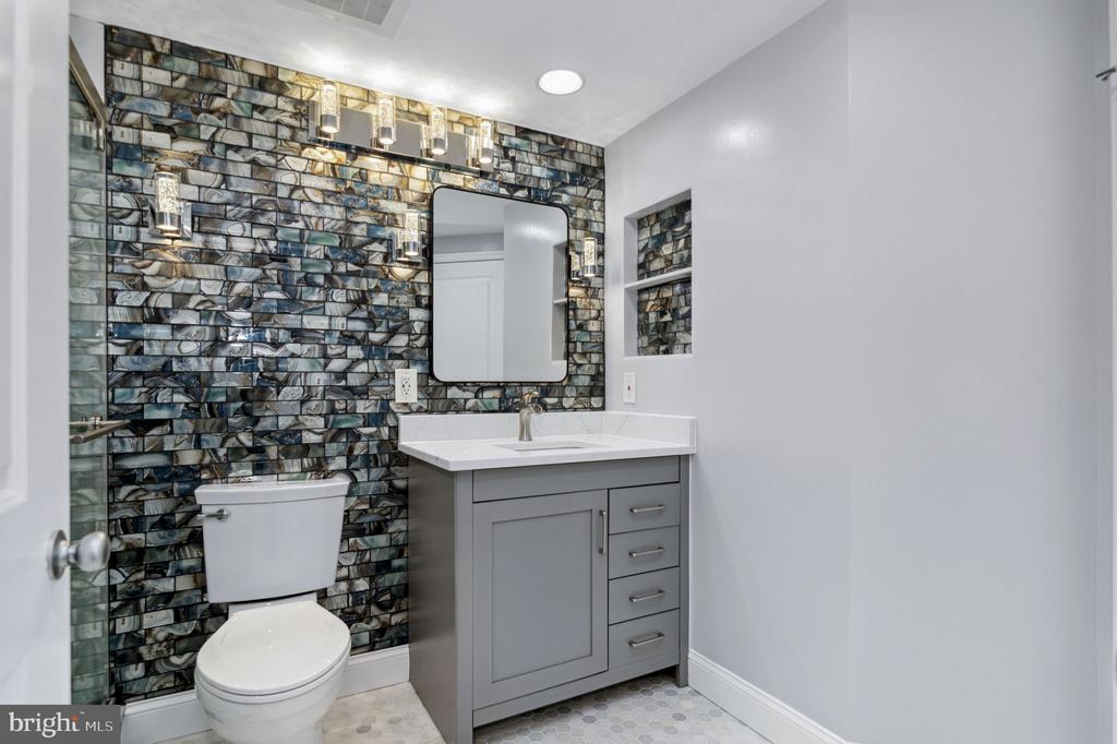 851 N Glebe Rd #1404