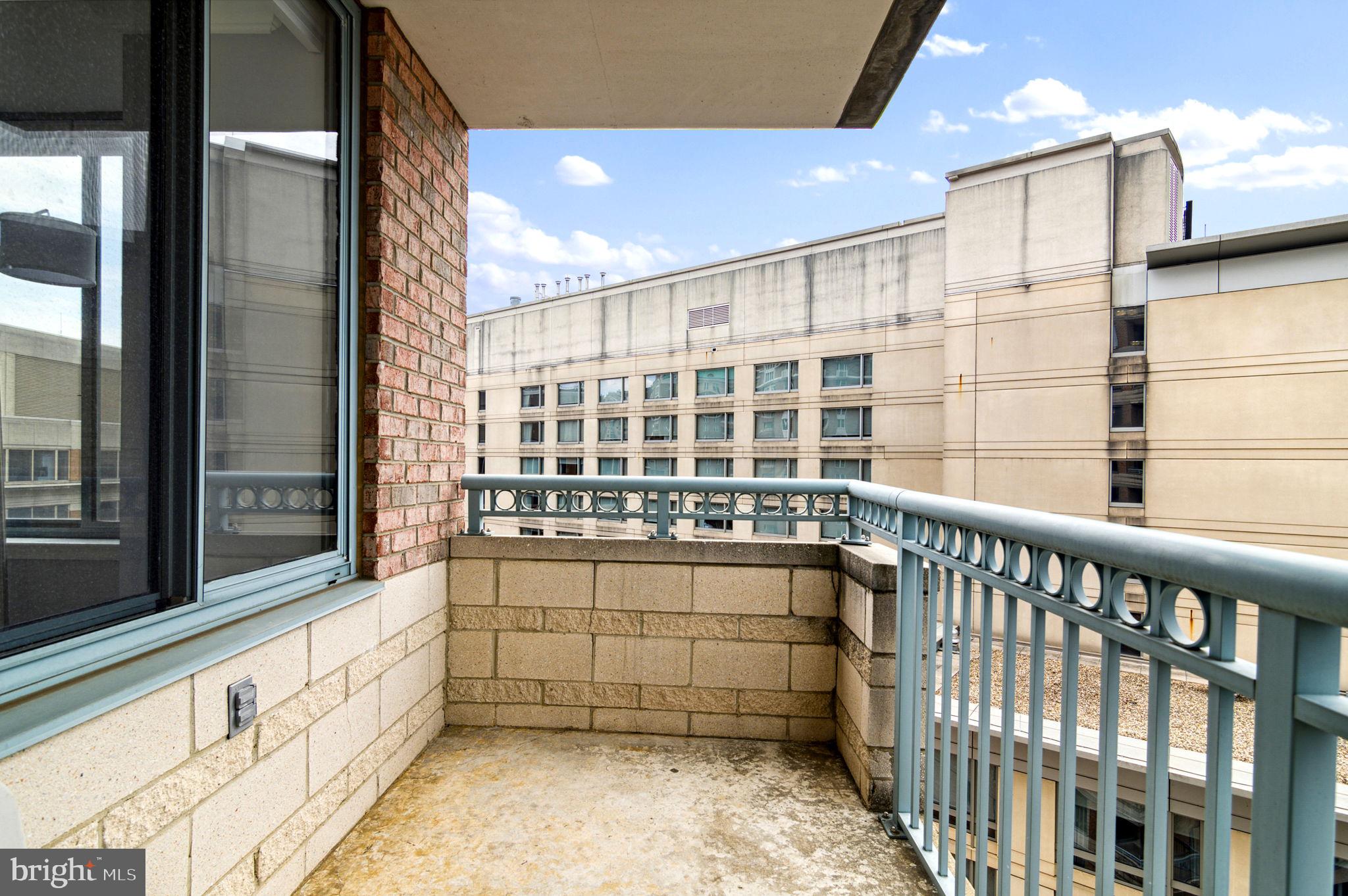 851 N Glebe Rd #1404