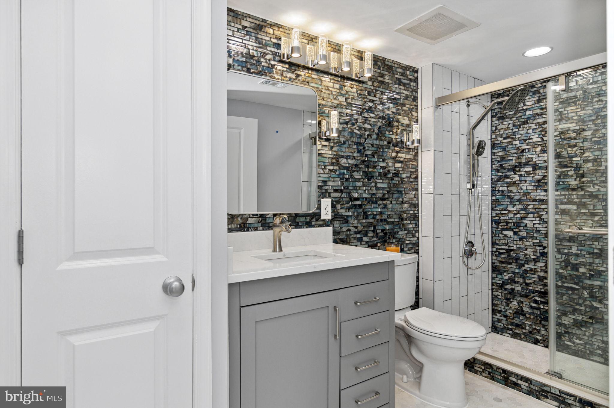 851 N Glebe Rd #1404