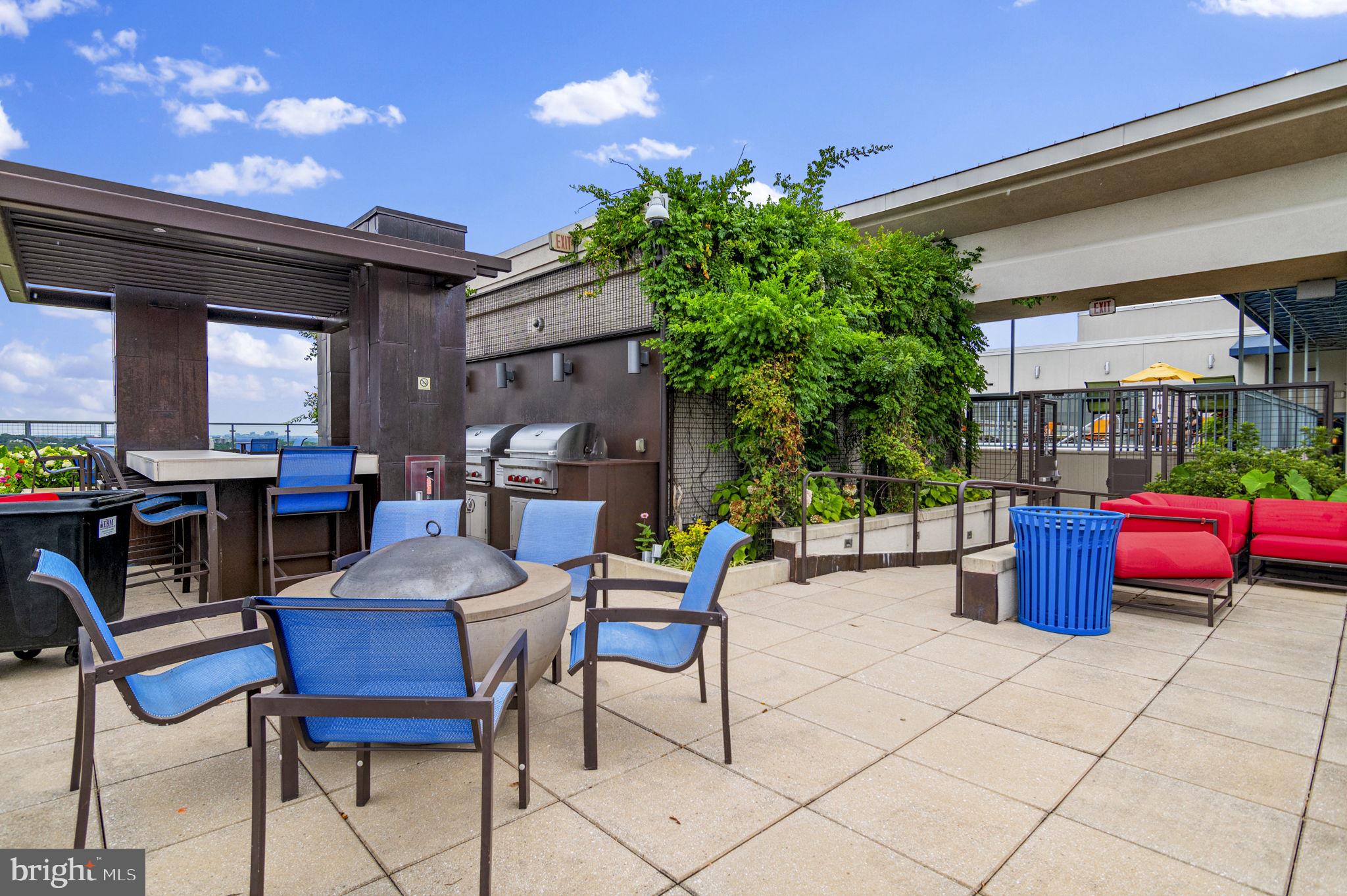 851 N Glebe Rd #1404