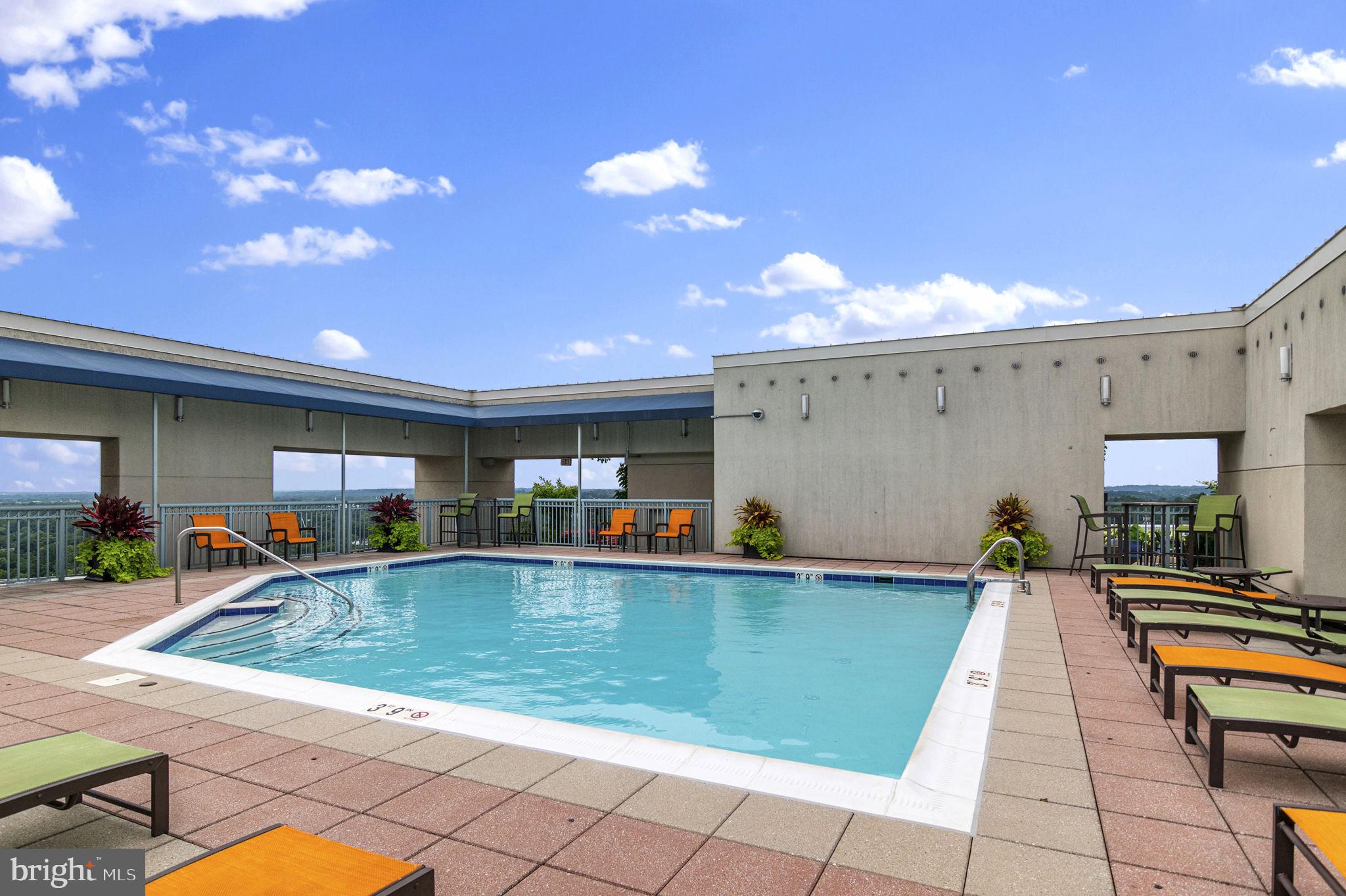 851 N Glebe Rd #1404