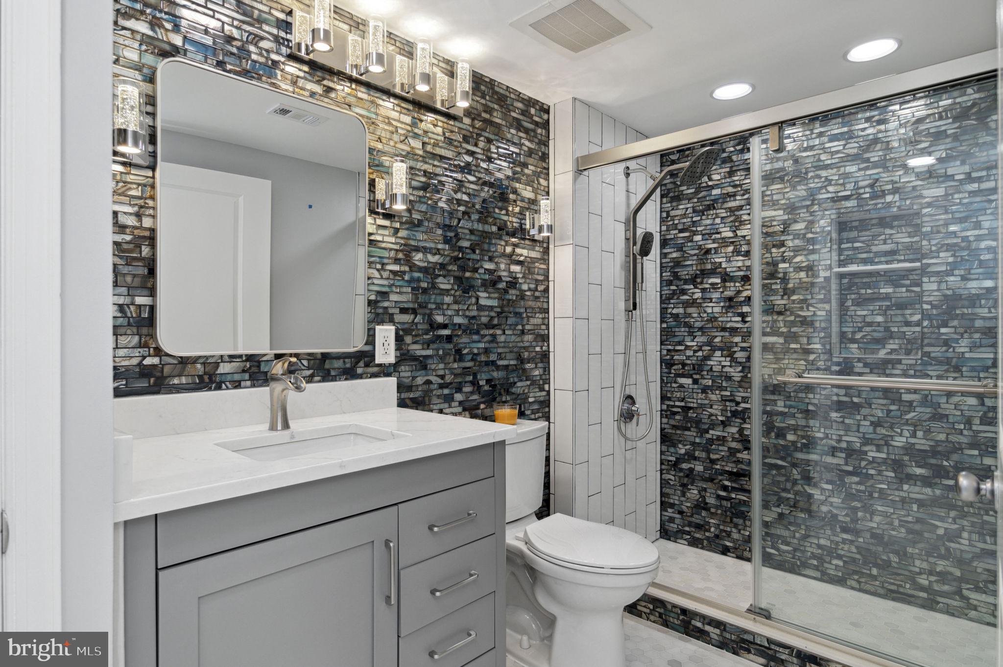 851 N Glebe Rd #1404