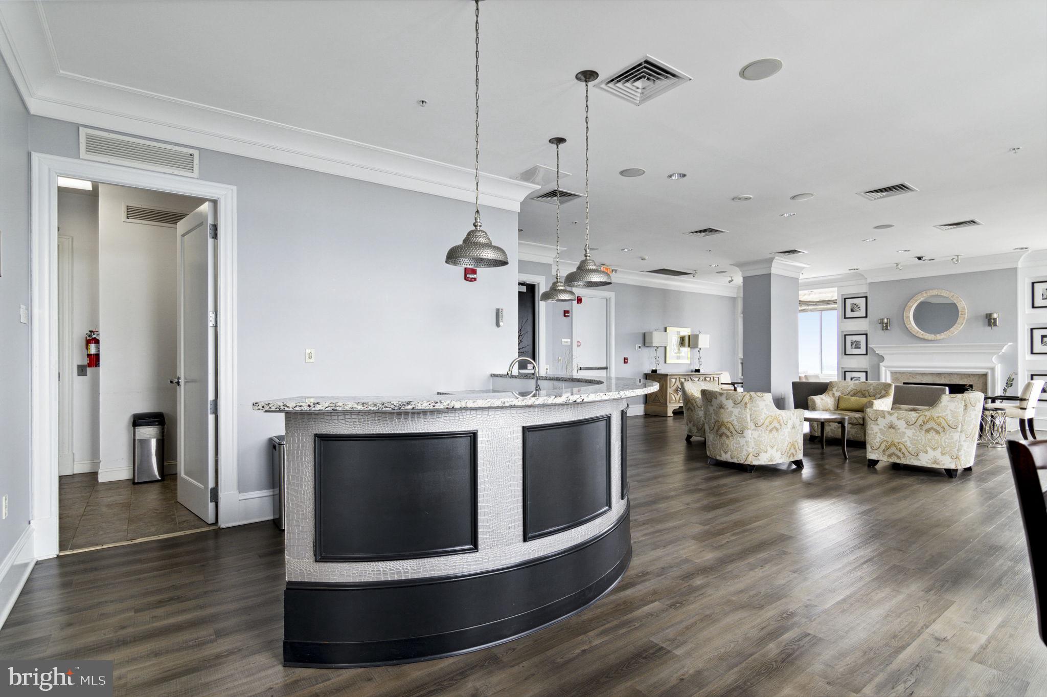 851 N Glebe Rd #1404