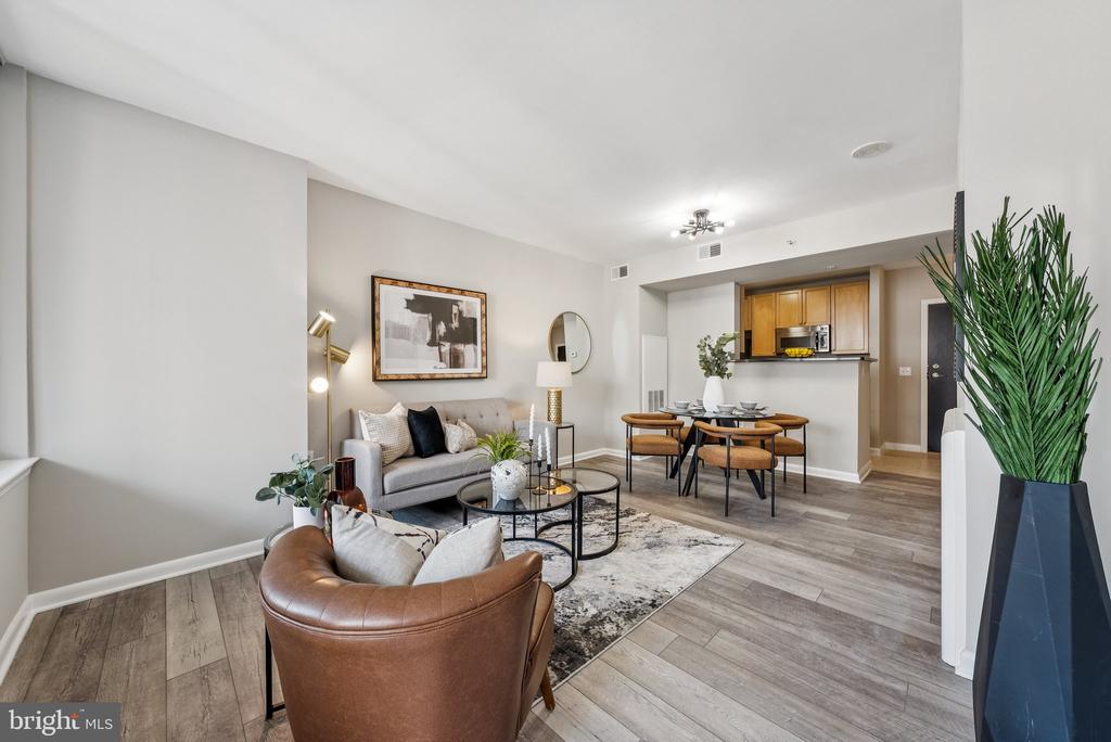 851 N Glebe Rd #415