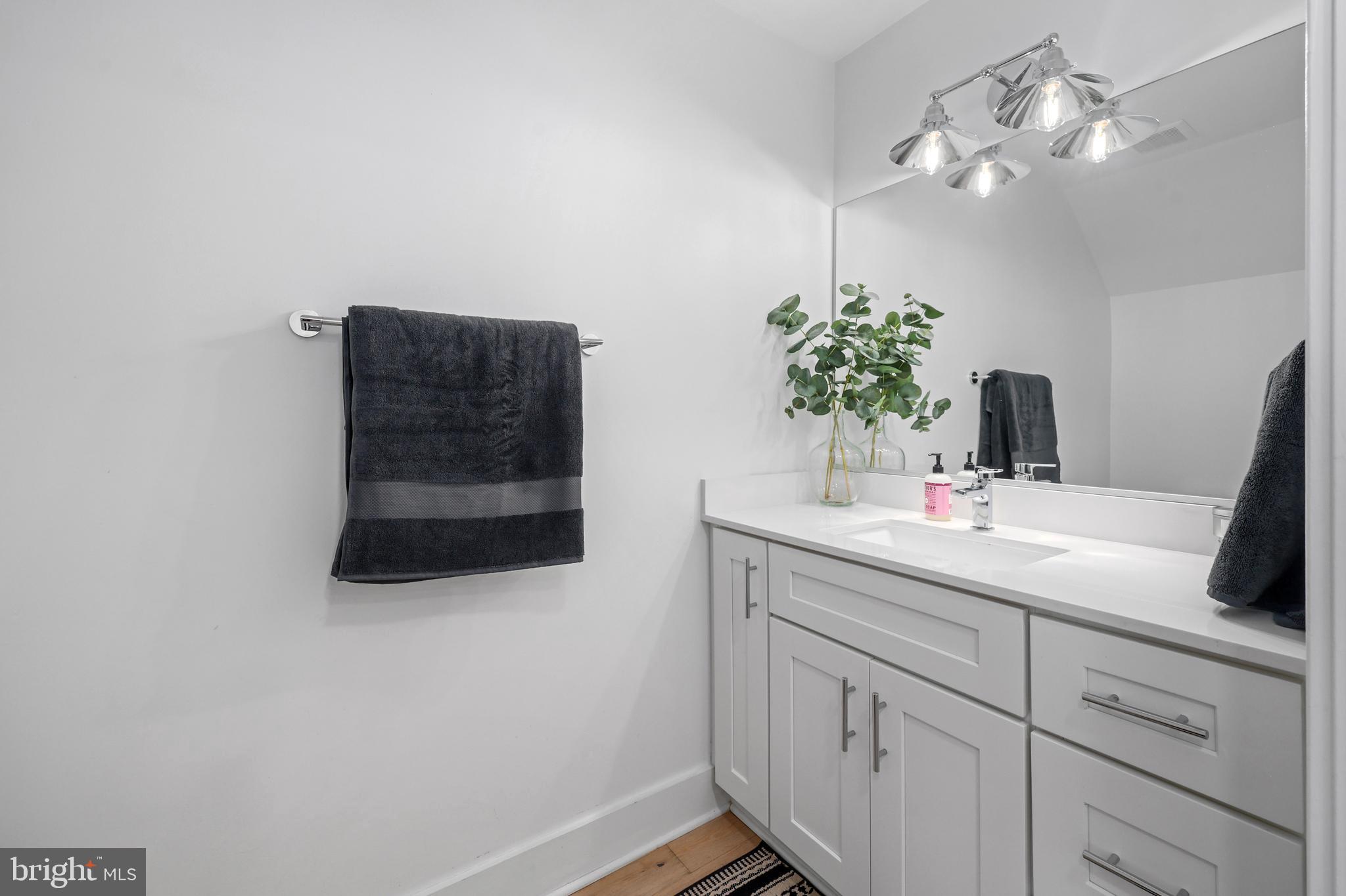 1504 N SCOTT STREET TH-2