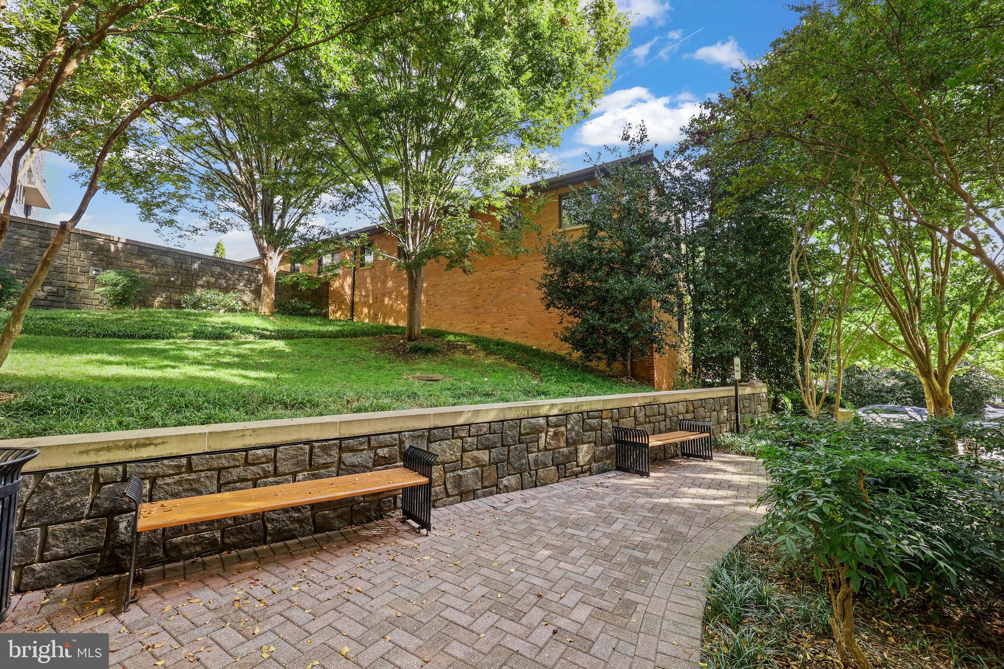 1504 N SCOTT STREET TH-2