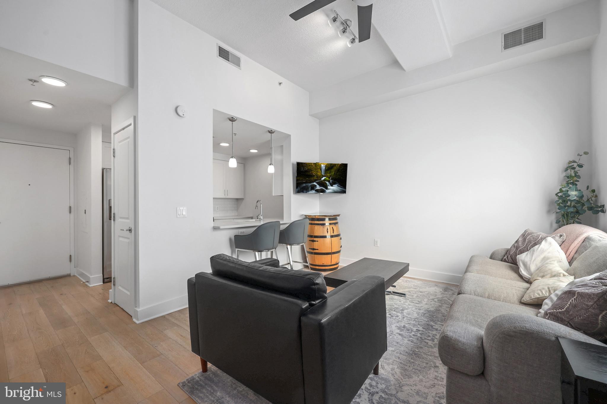 1504 N SCOTT STREET TH-2