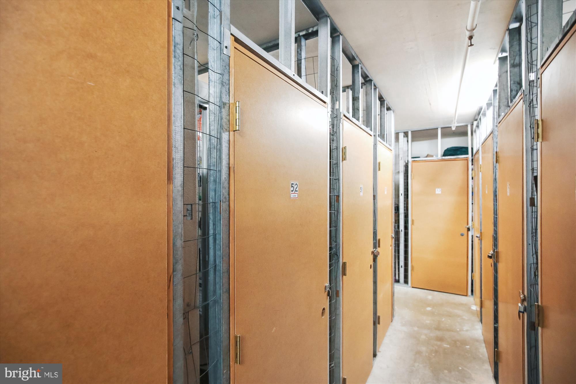 2400 CLARENDON BOULEVARD 414