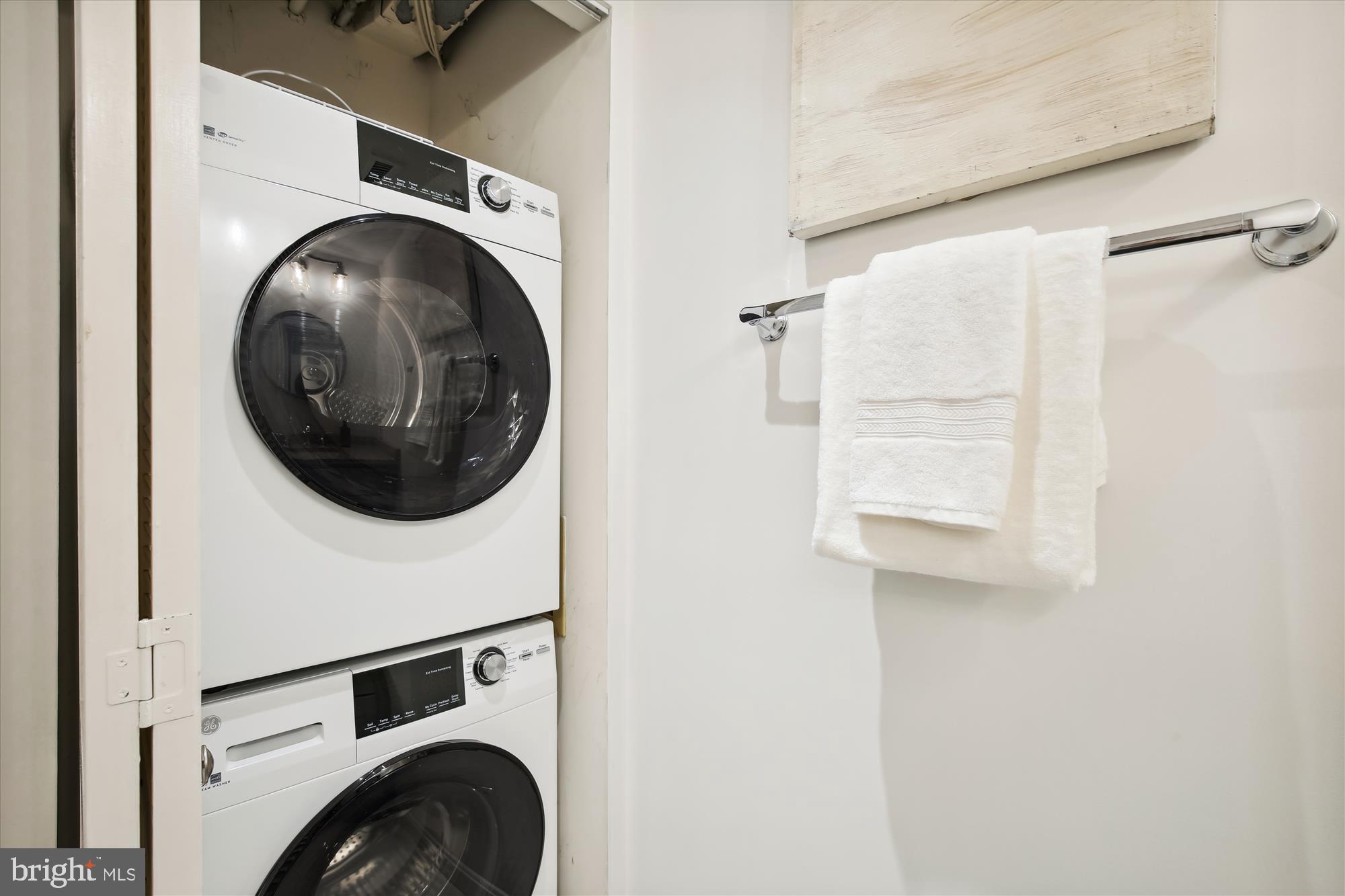 2400 CLARENDON BOULEVARD 414