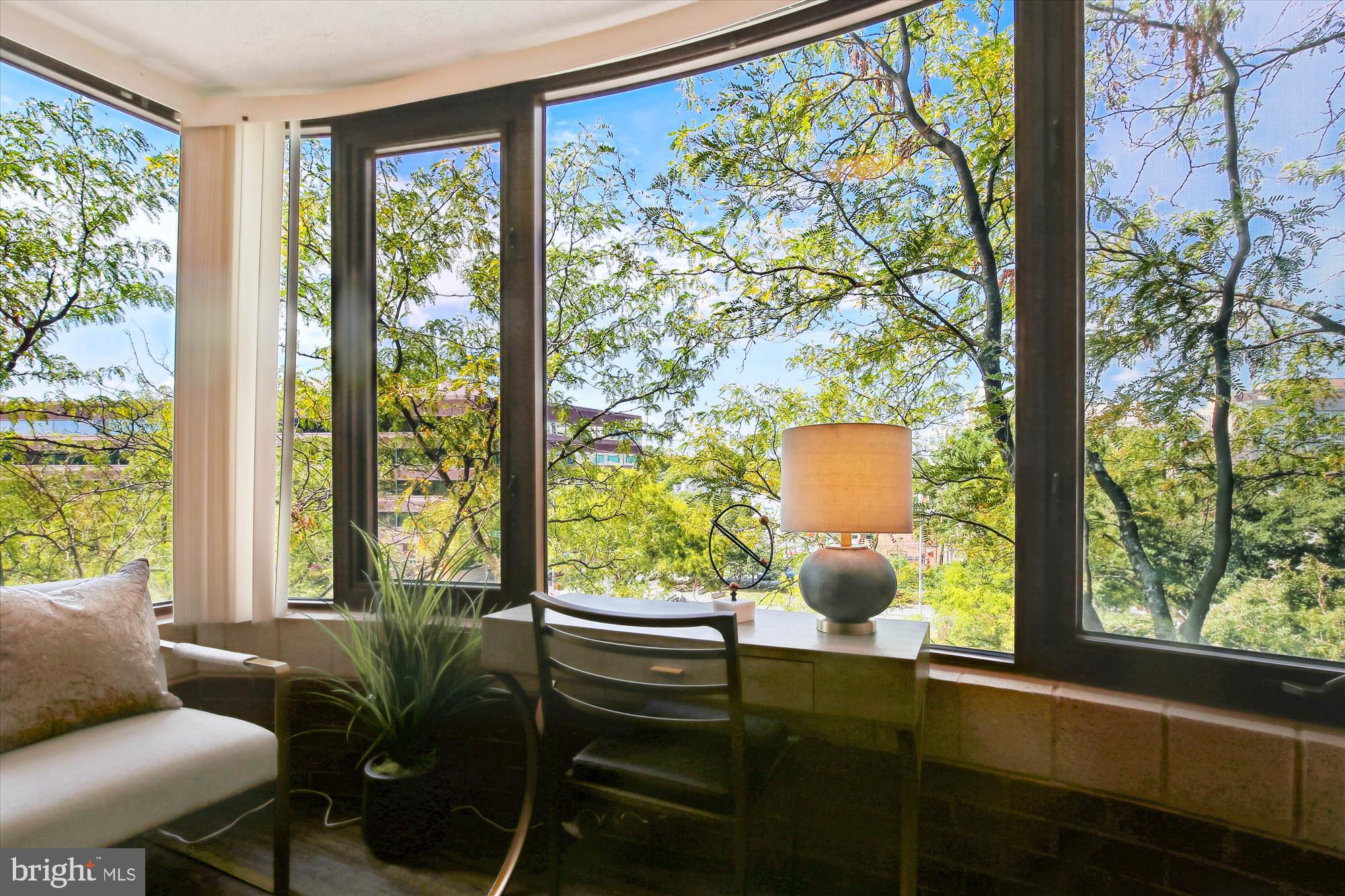 2400 CLARENDON BOULEVARD 414