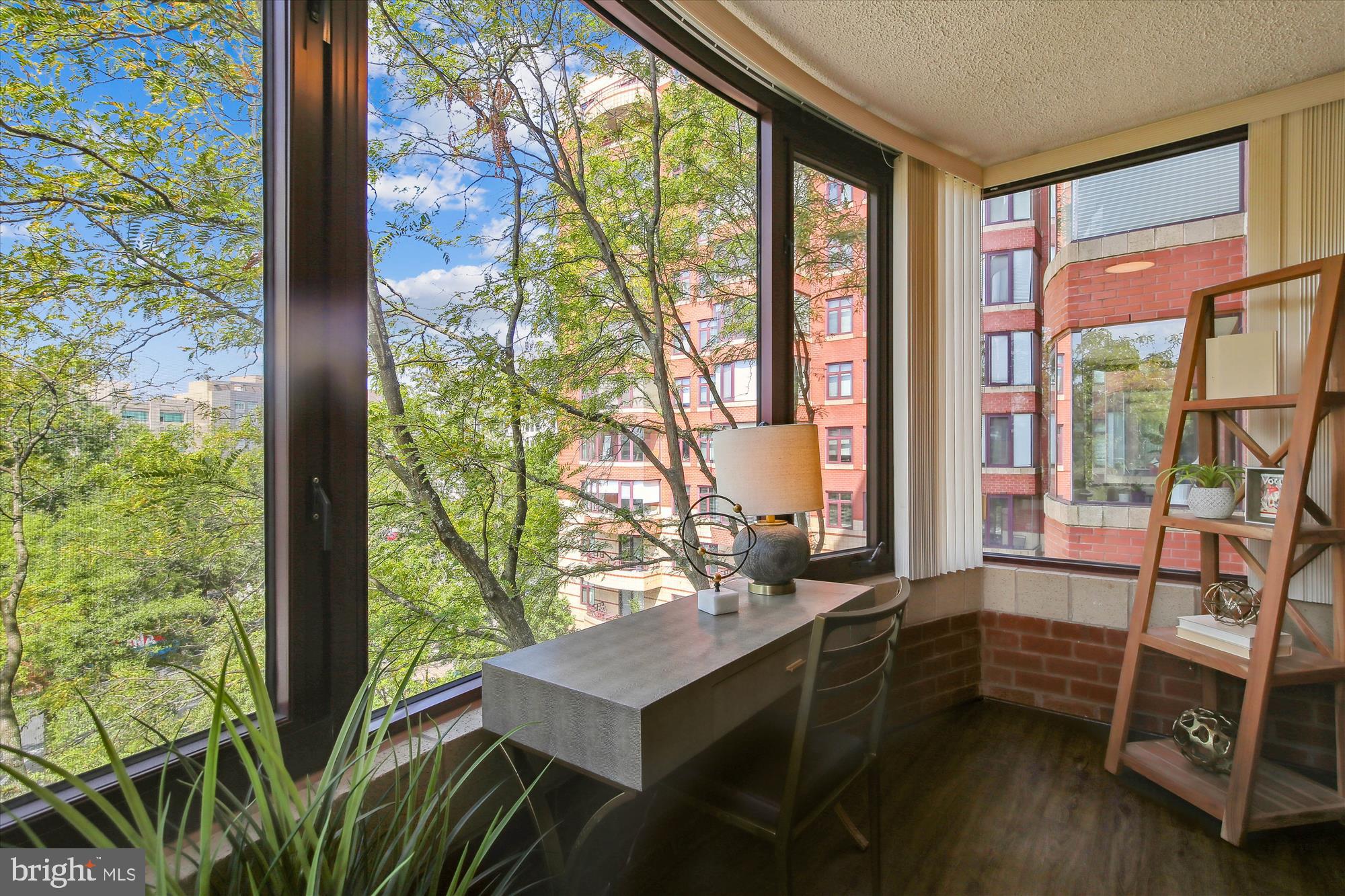 2400 CLARENDON BOULEVARD 414