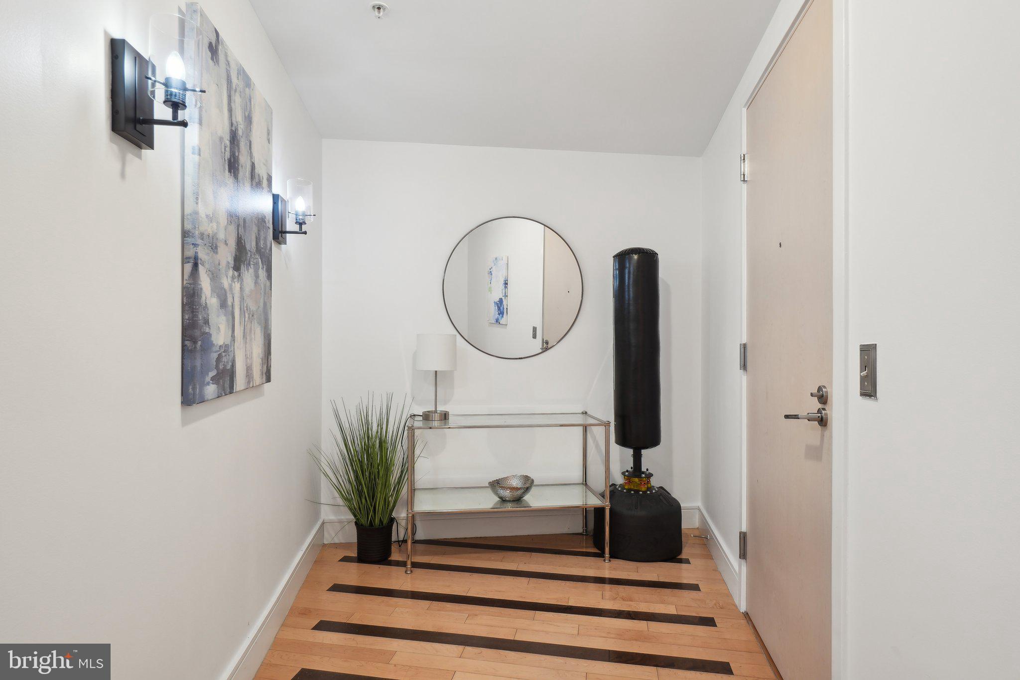 2001 15TH STREET N 1008