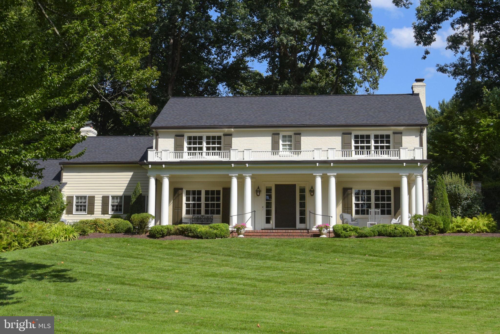 867 Canal Dr