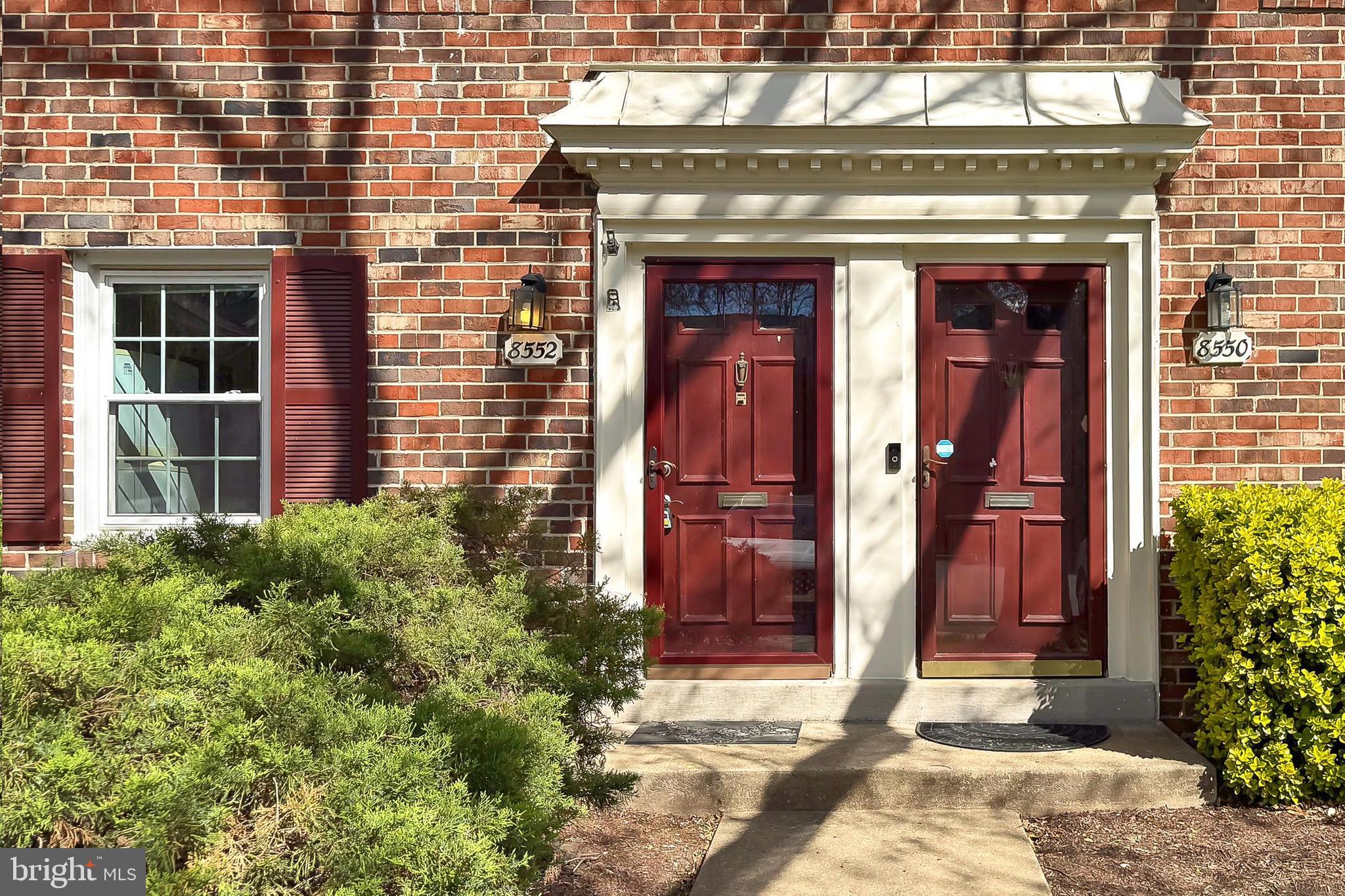 8552 Barrington Ct #927