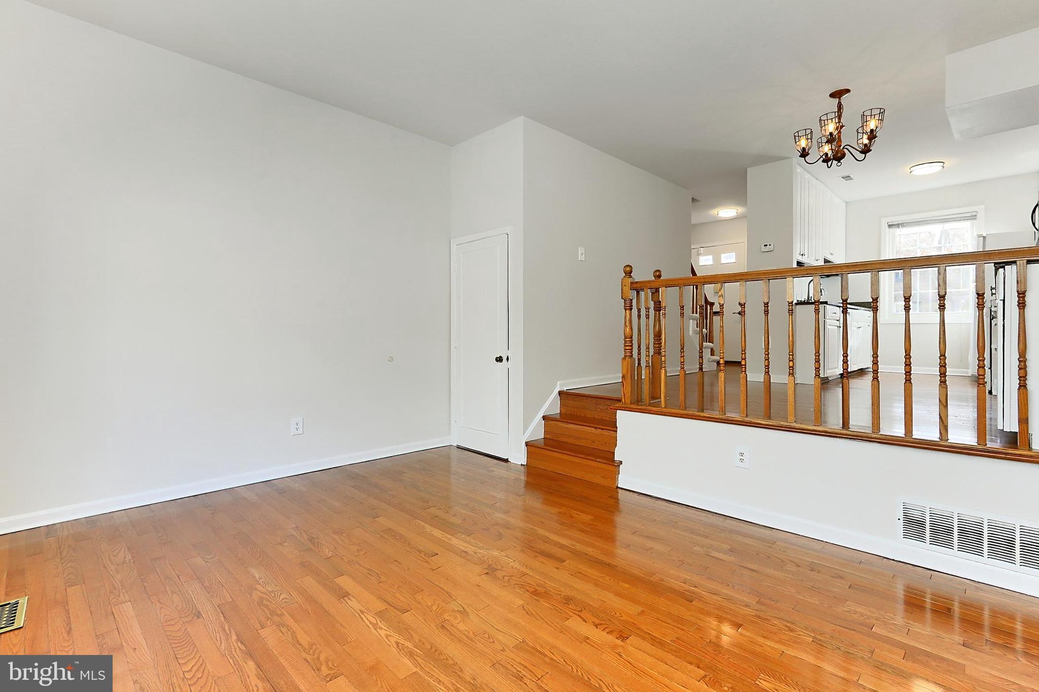 8552 Barrington Ct #927