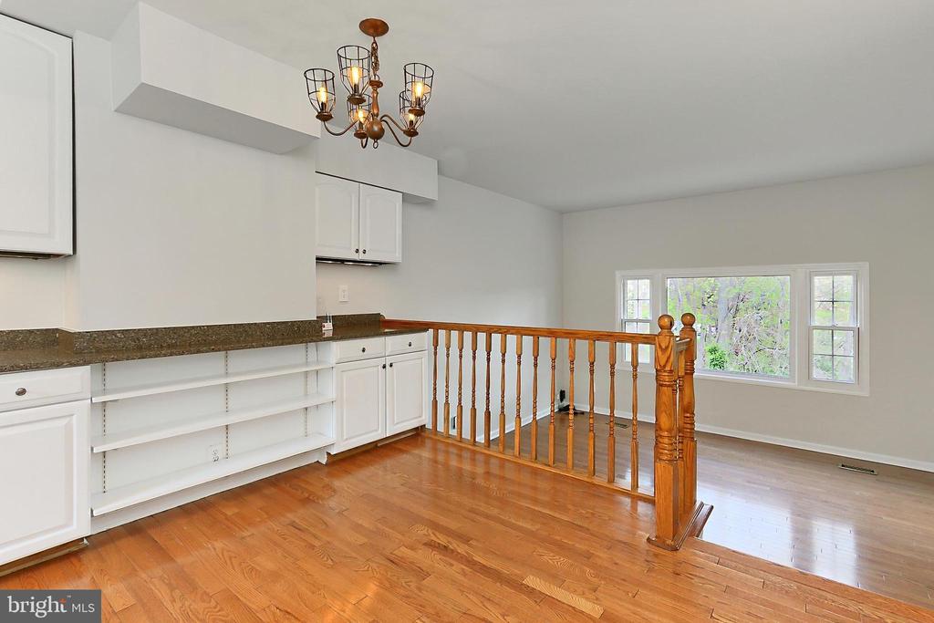 8552 Barrington Ct #927