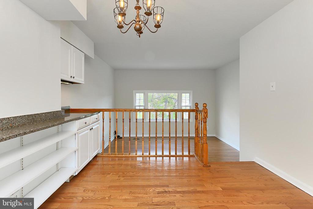 8552 Barrington Ct #927