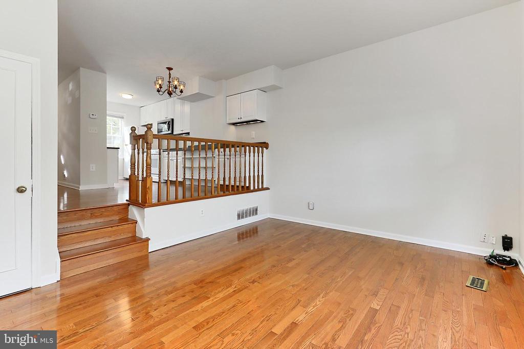 8552 Barrington Ct #927