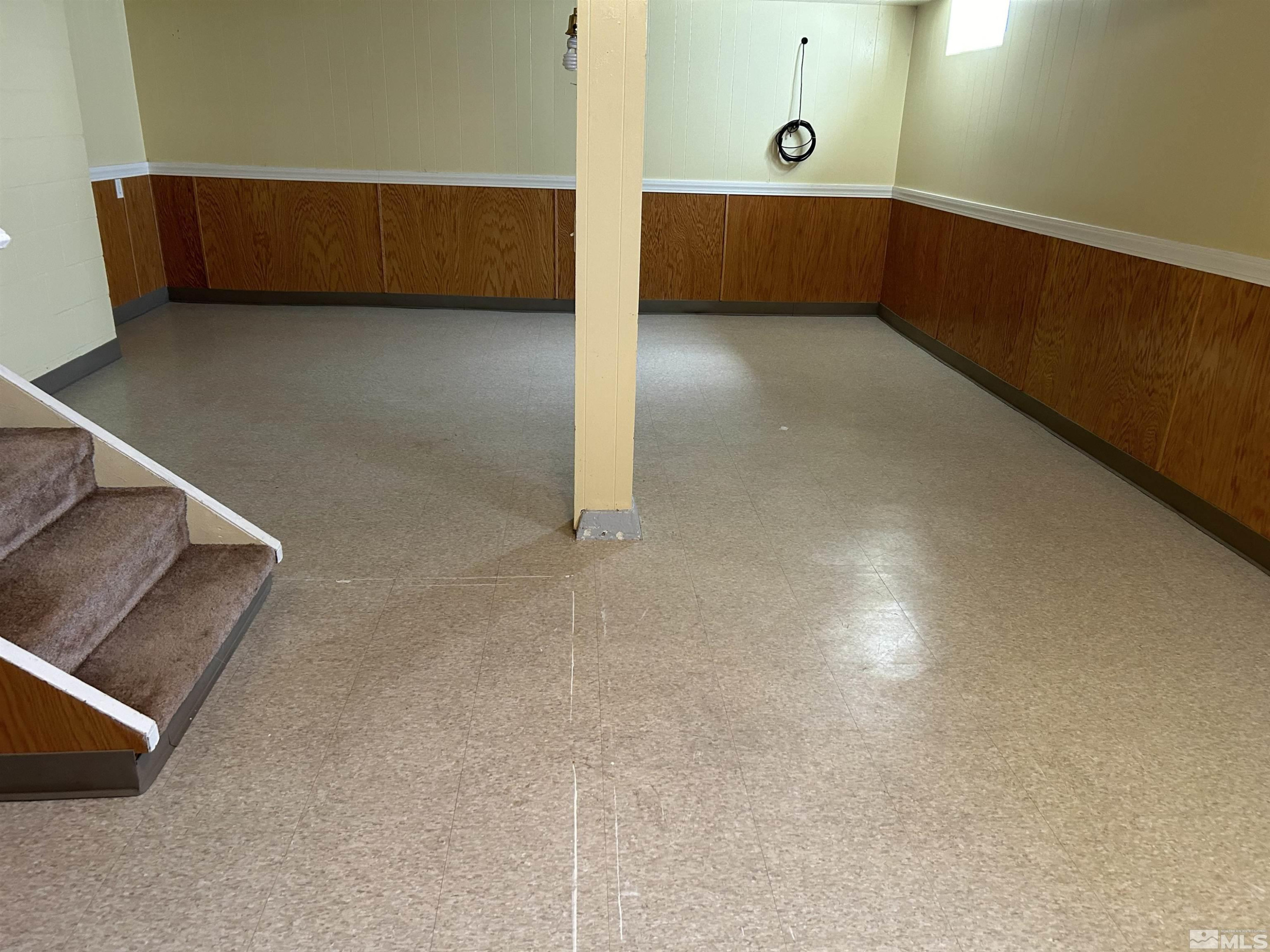 865 Edelweiss St Unit: 865,867