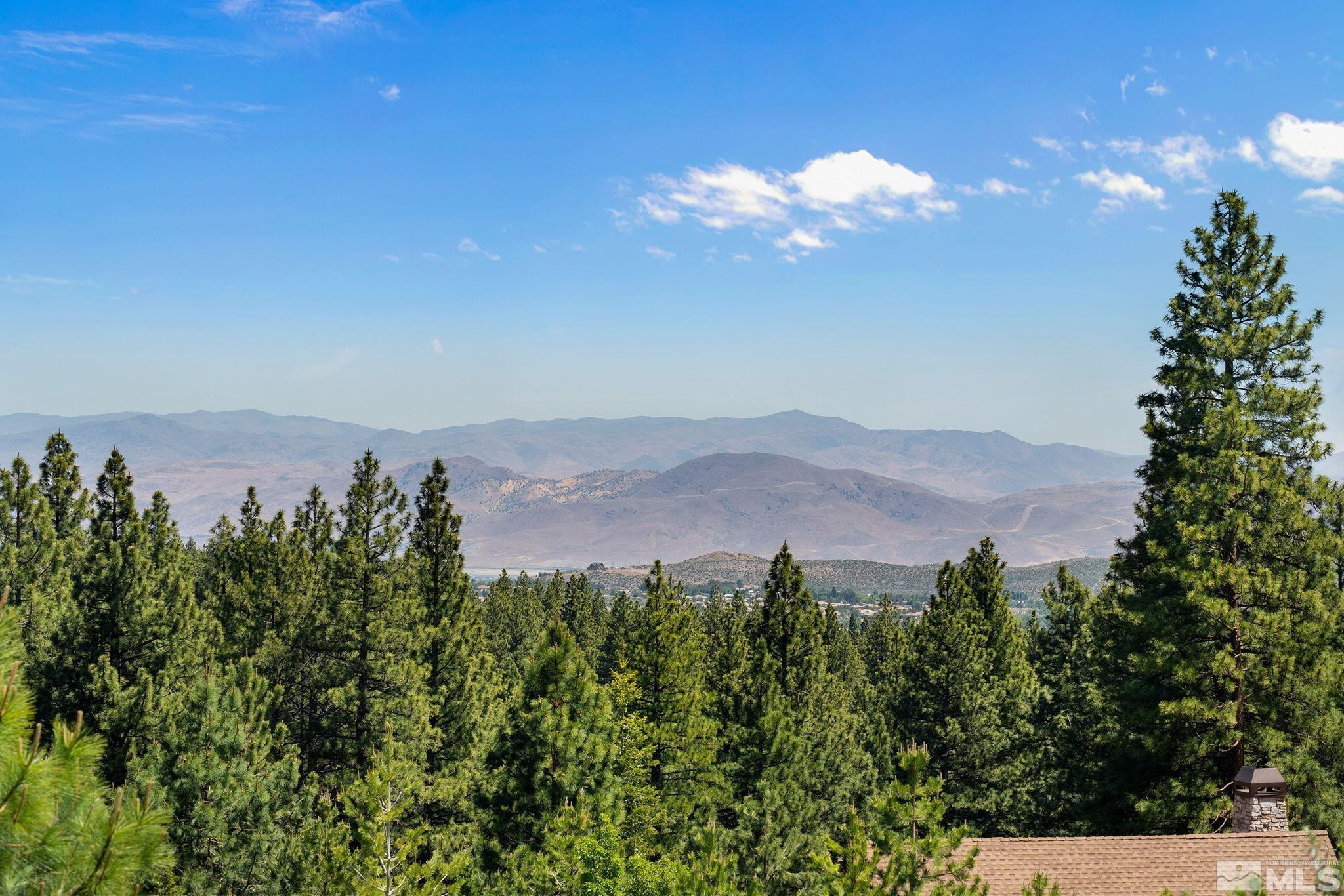 240 E Jeffrey Pine Road