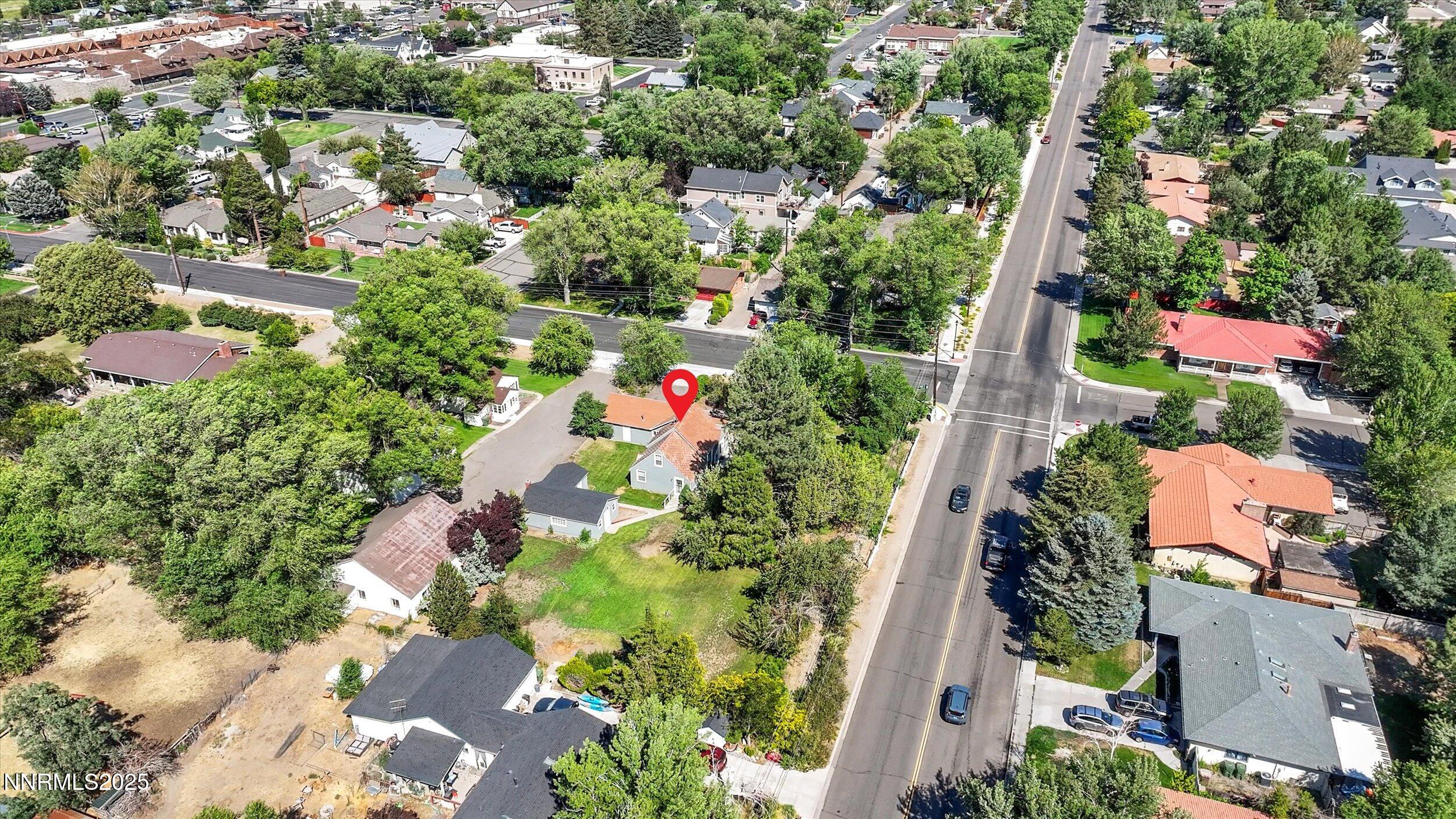 1606 10th Street