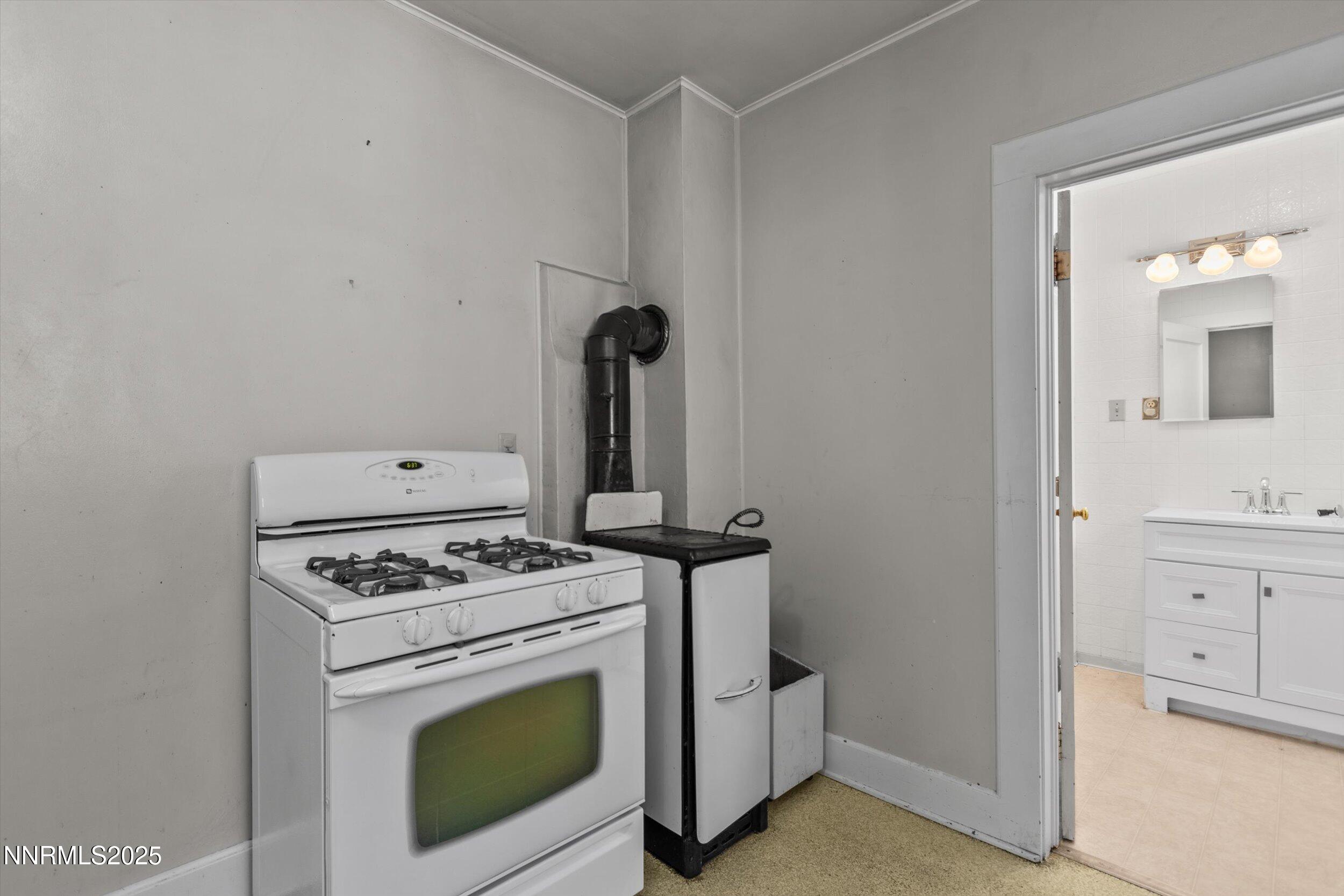1606 10th Street