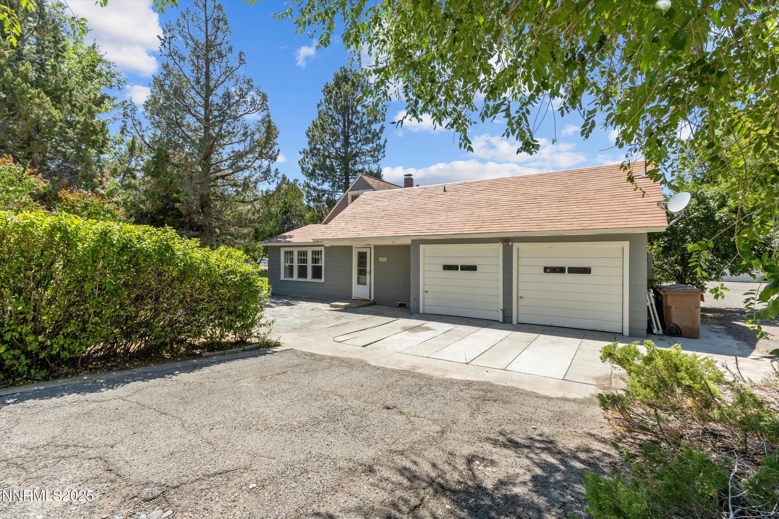 1606 10th Street