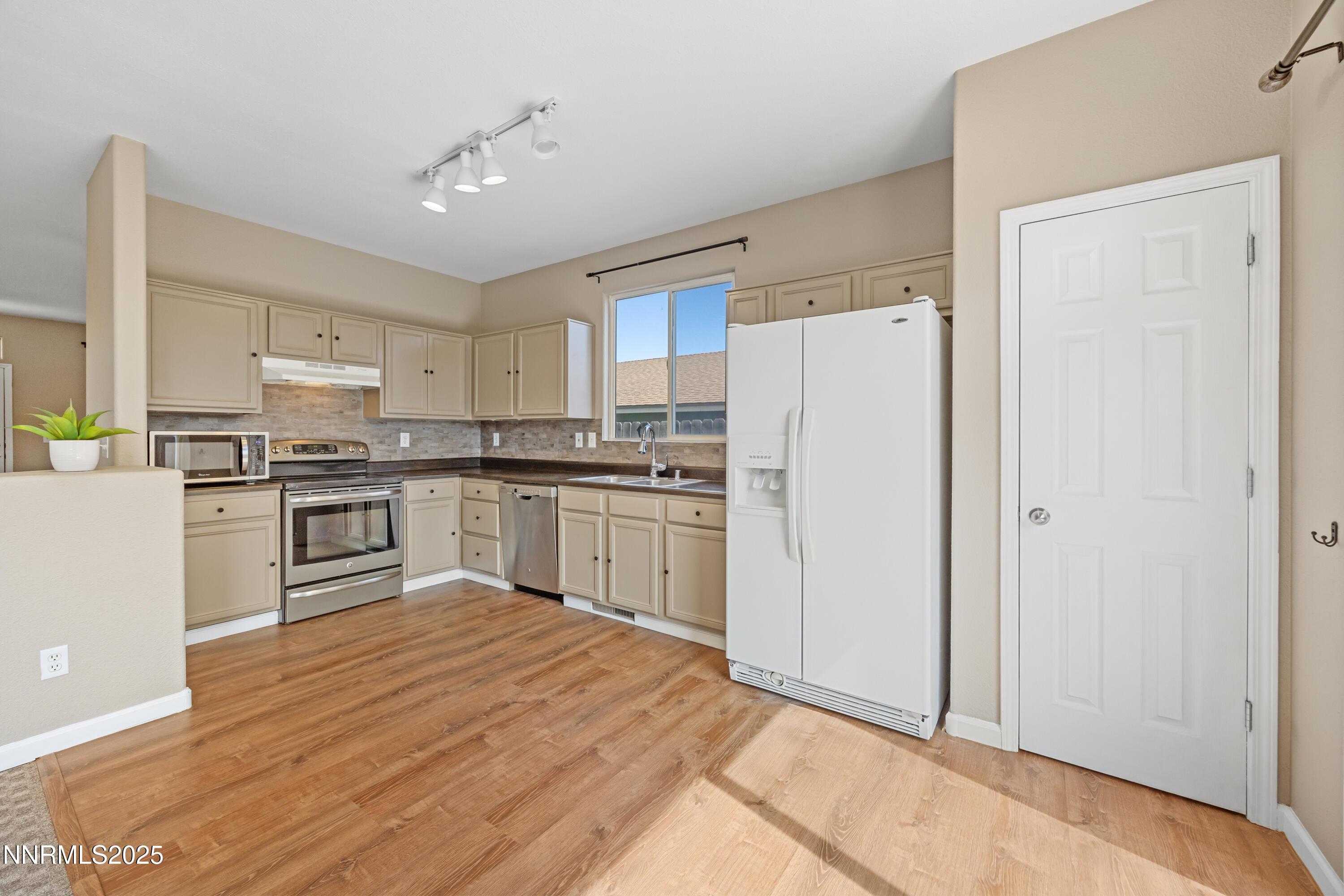 2273 Sapphire Ridge Way, Reno