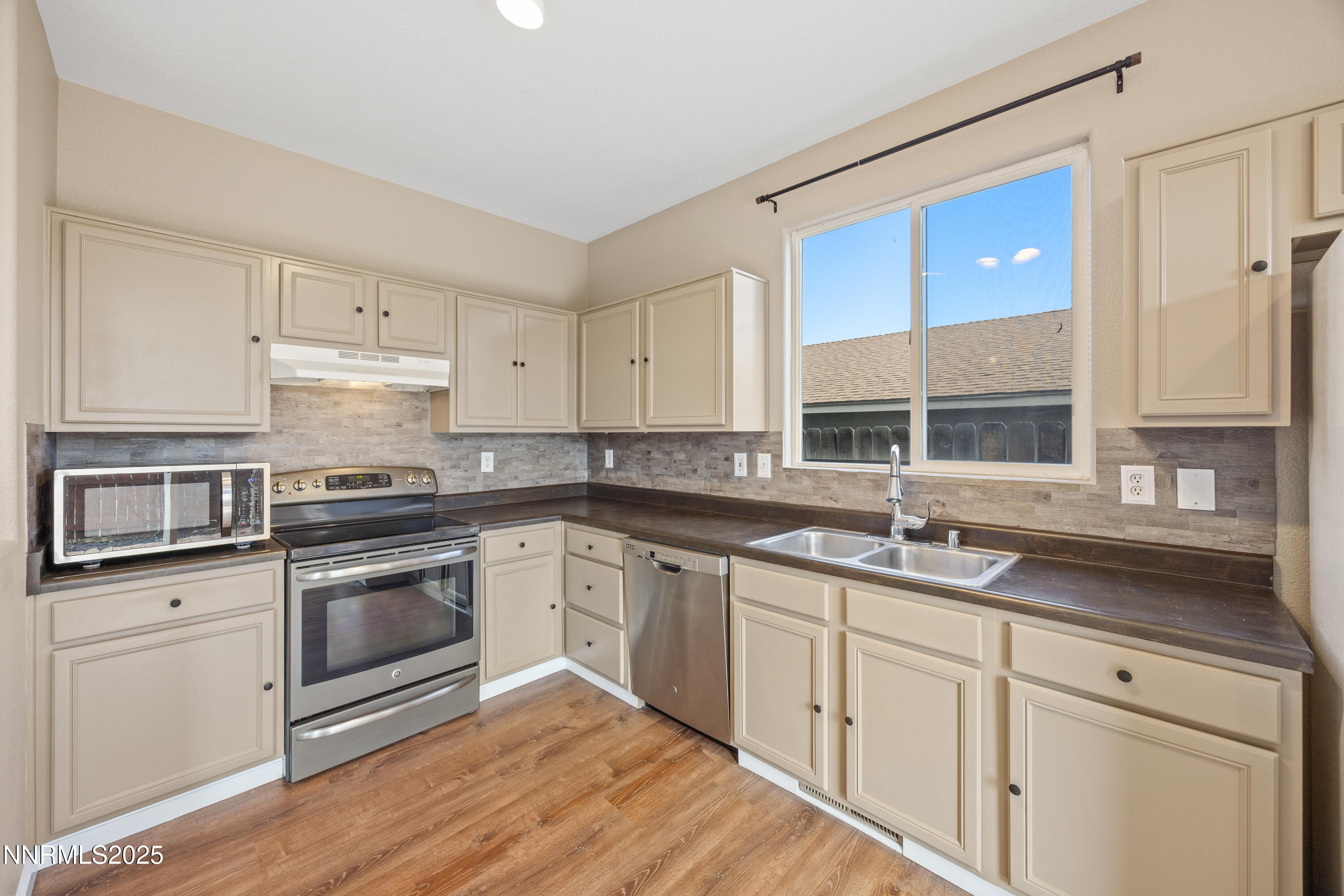 2273 Sapphire Ridge Way, Reno