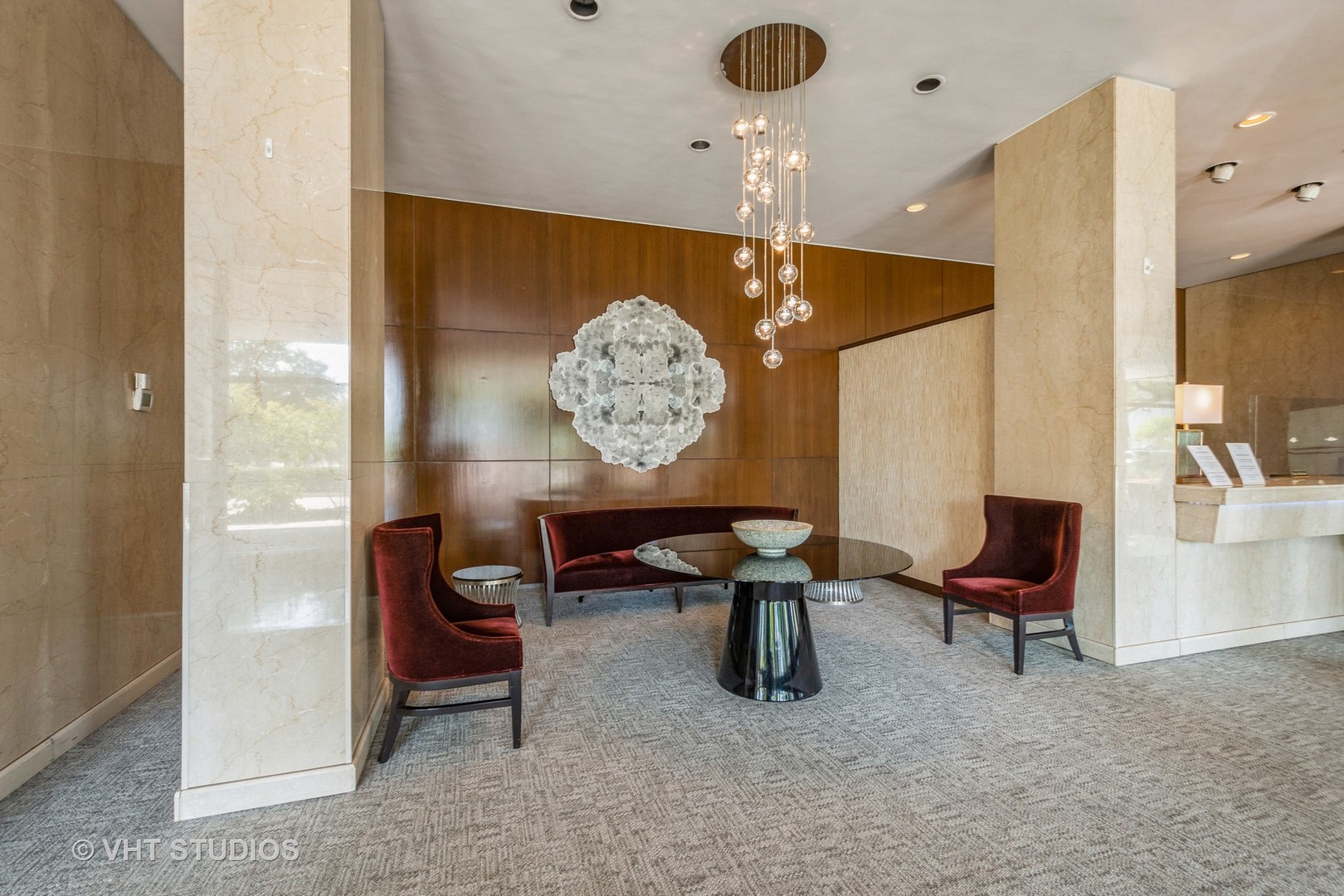 3180 N LAKE SHORE Drive Unit: 19D