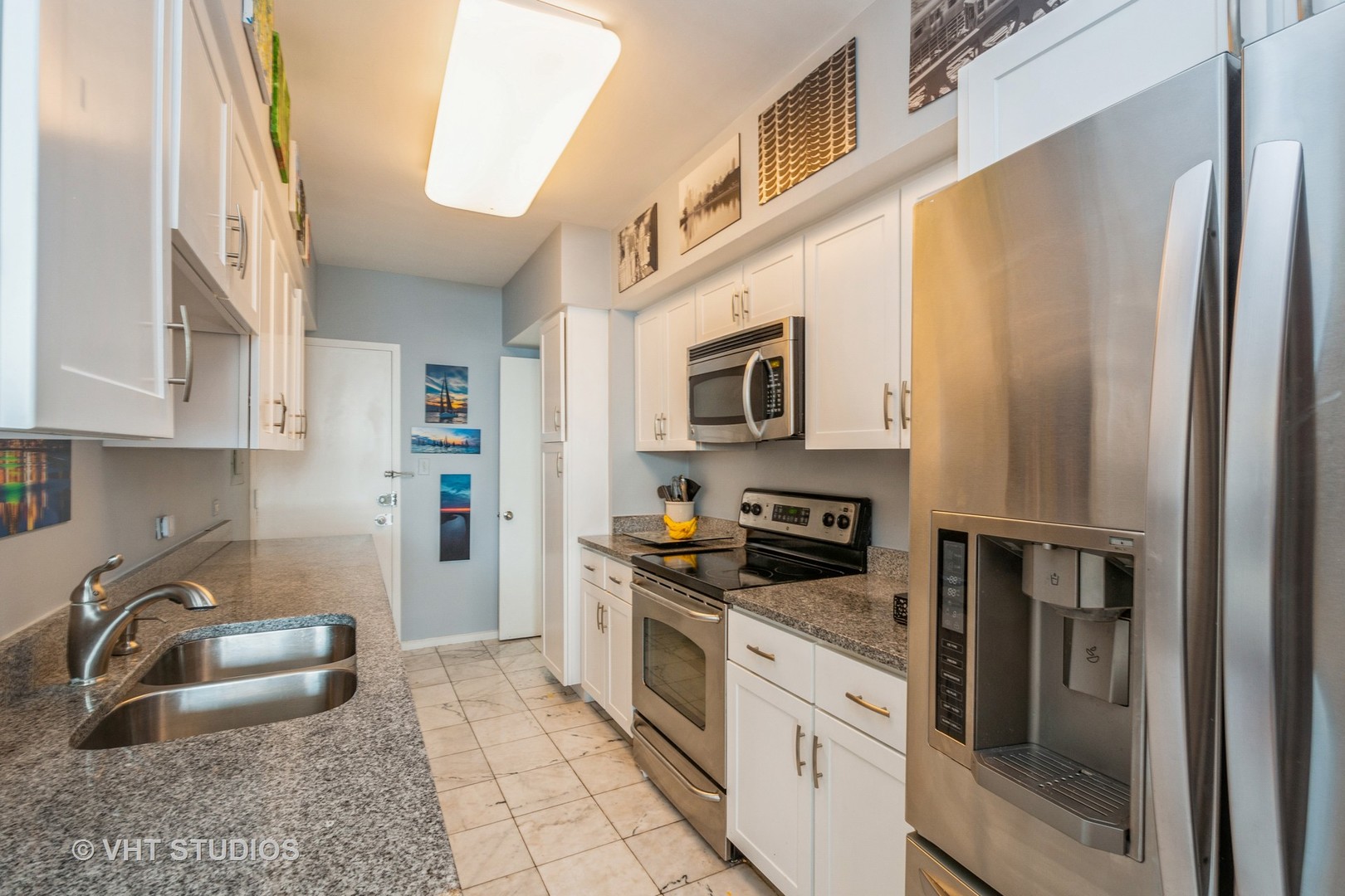 3180 N LAKE SHORE Drive Unit: 19D