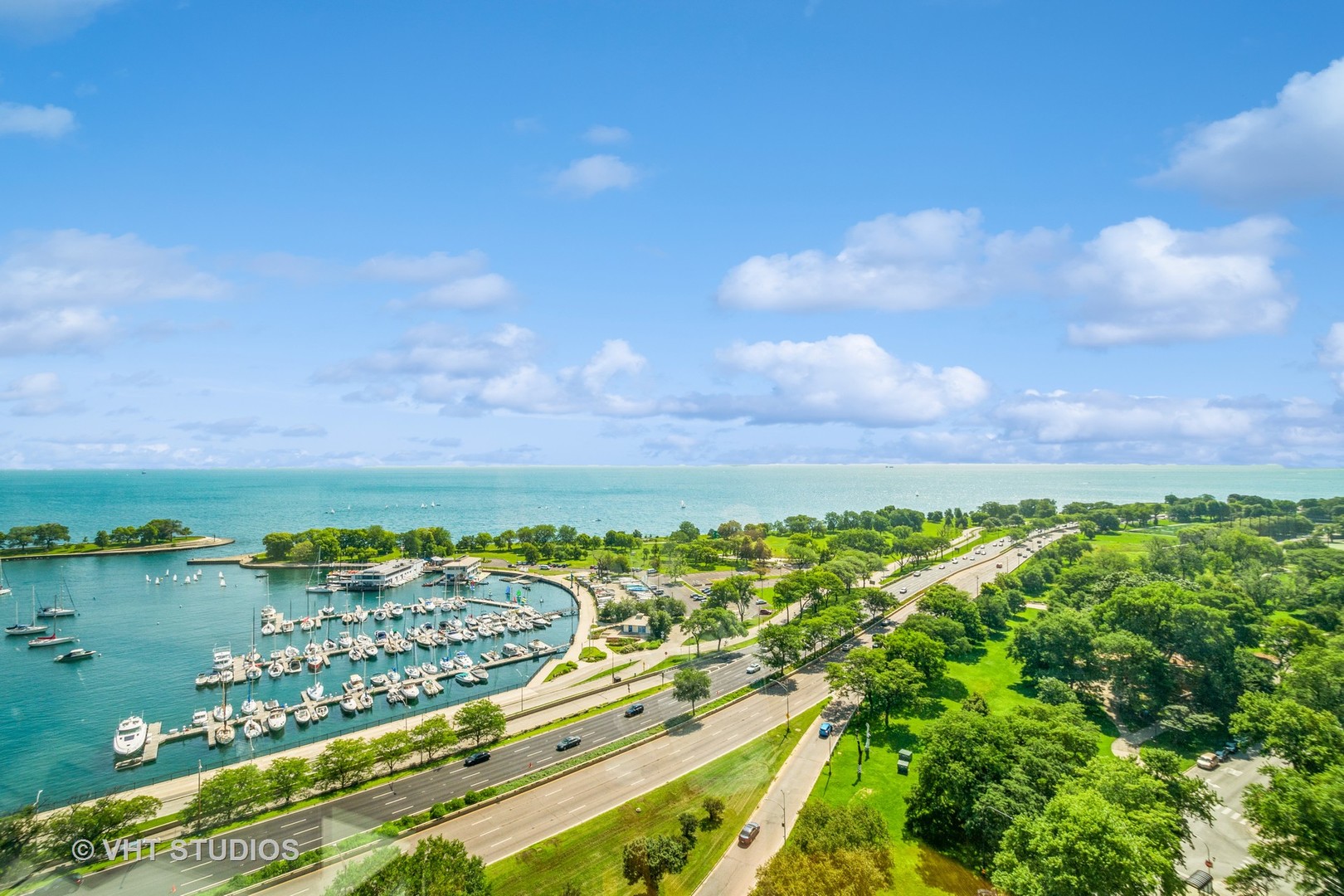 3180 N LAKE SHORE Drive Unit: 19D