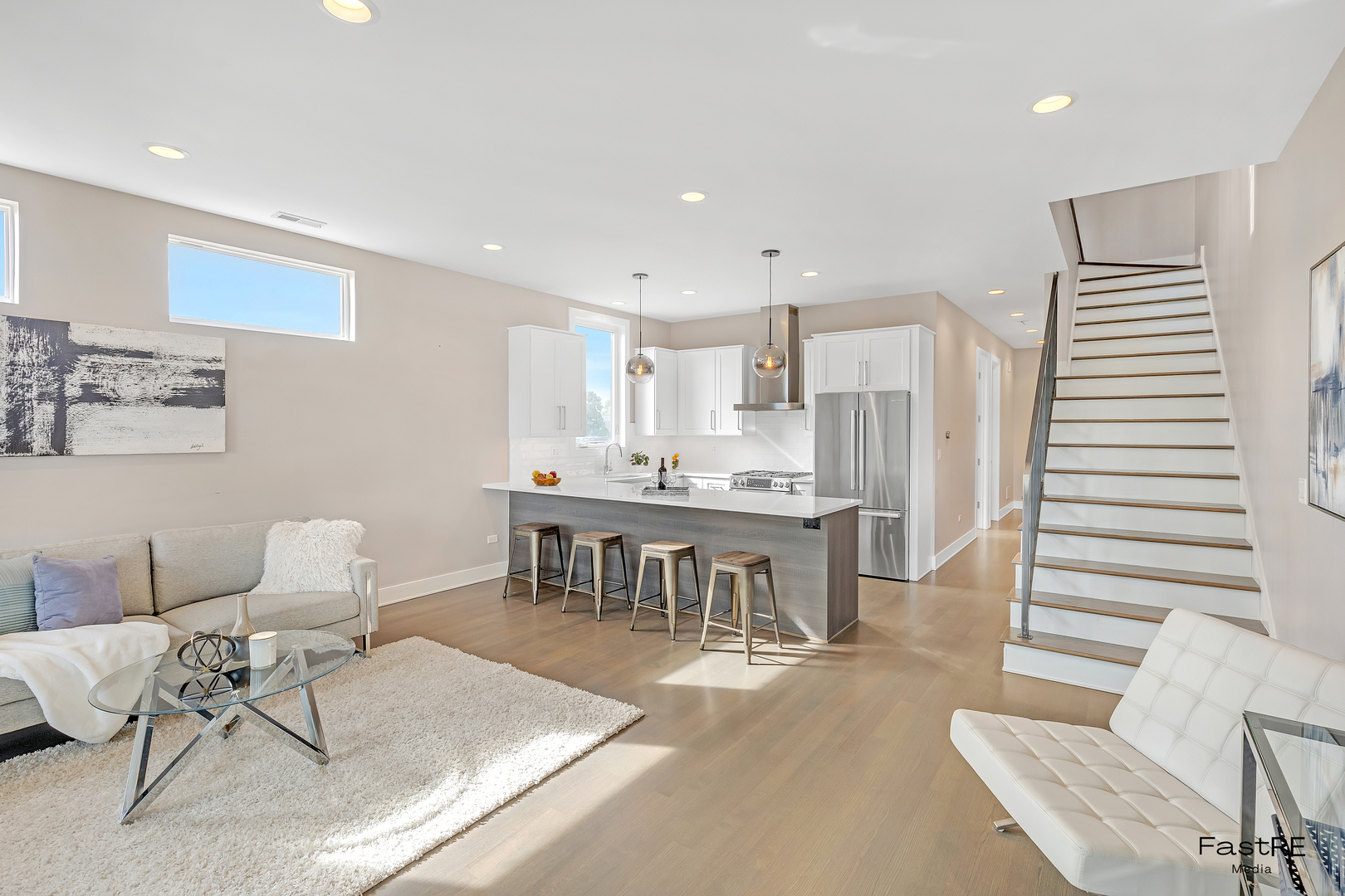 1540 N Campbell Avenue Unit: 3