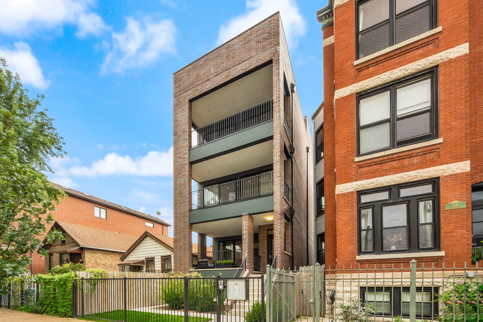 1540 N Campbell Avenue Unit: 3