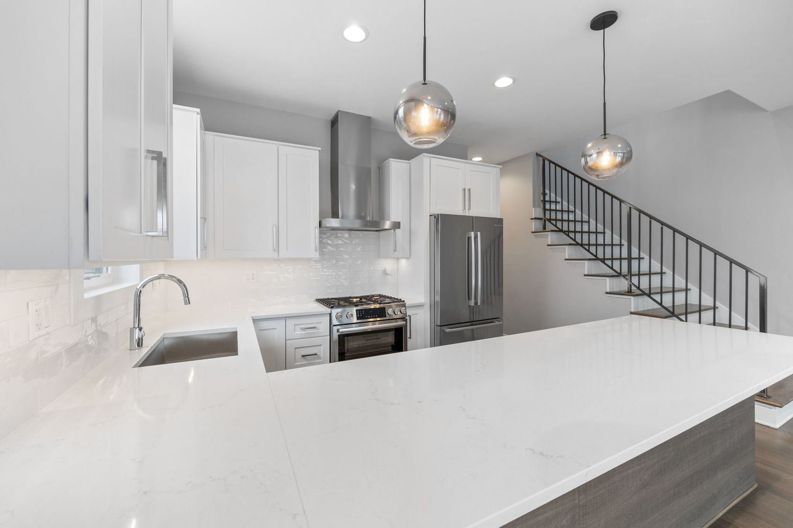 1540 N Campbell Avenue Unit: 3