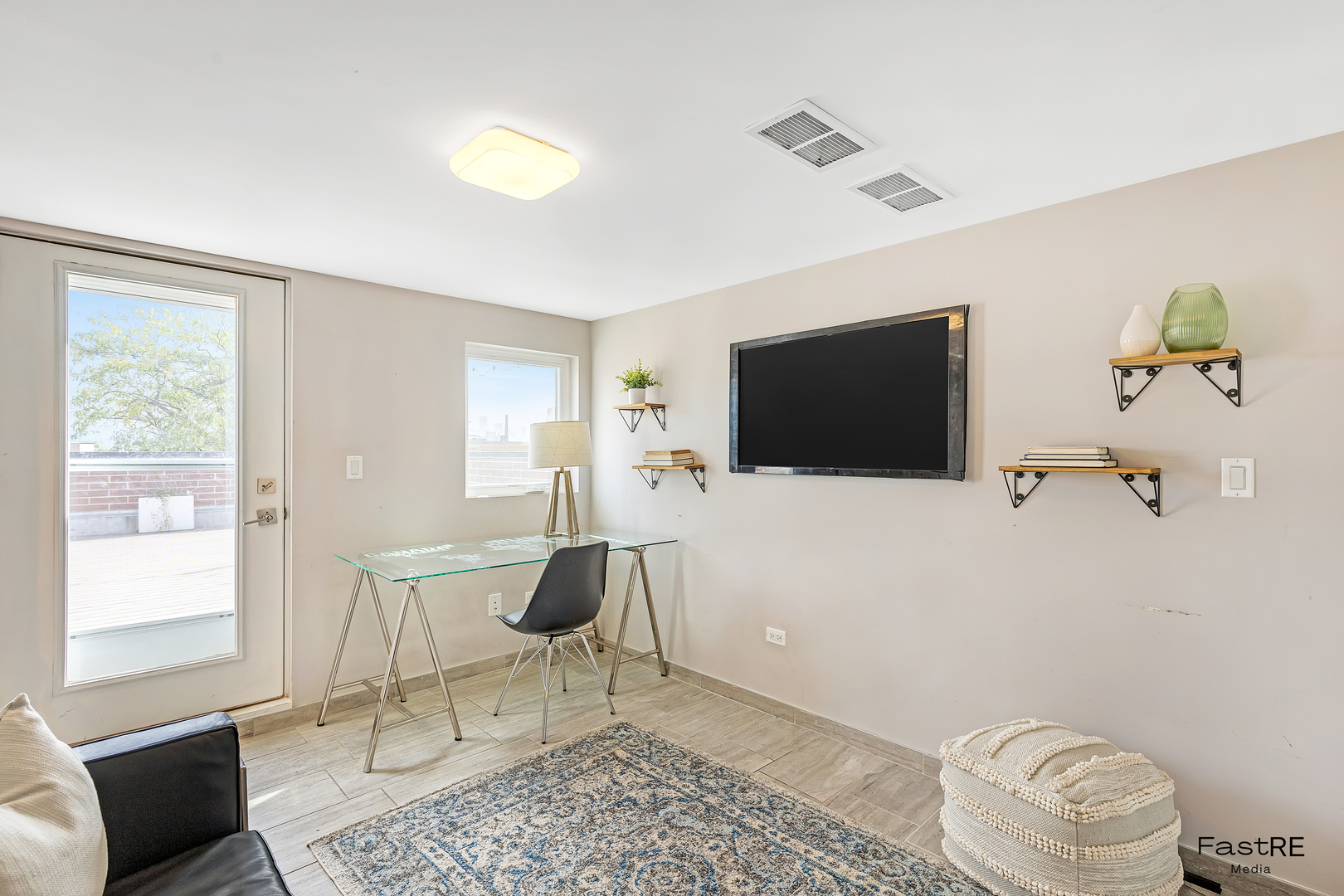 1540 N Campbell Avenue Unit: 3