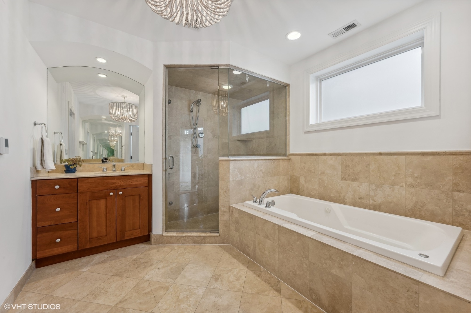 920 W Barry Avenue Unit: 2