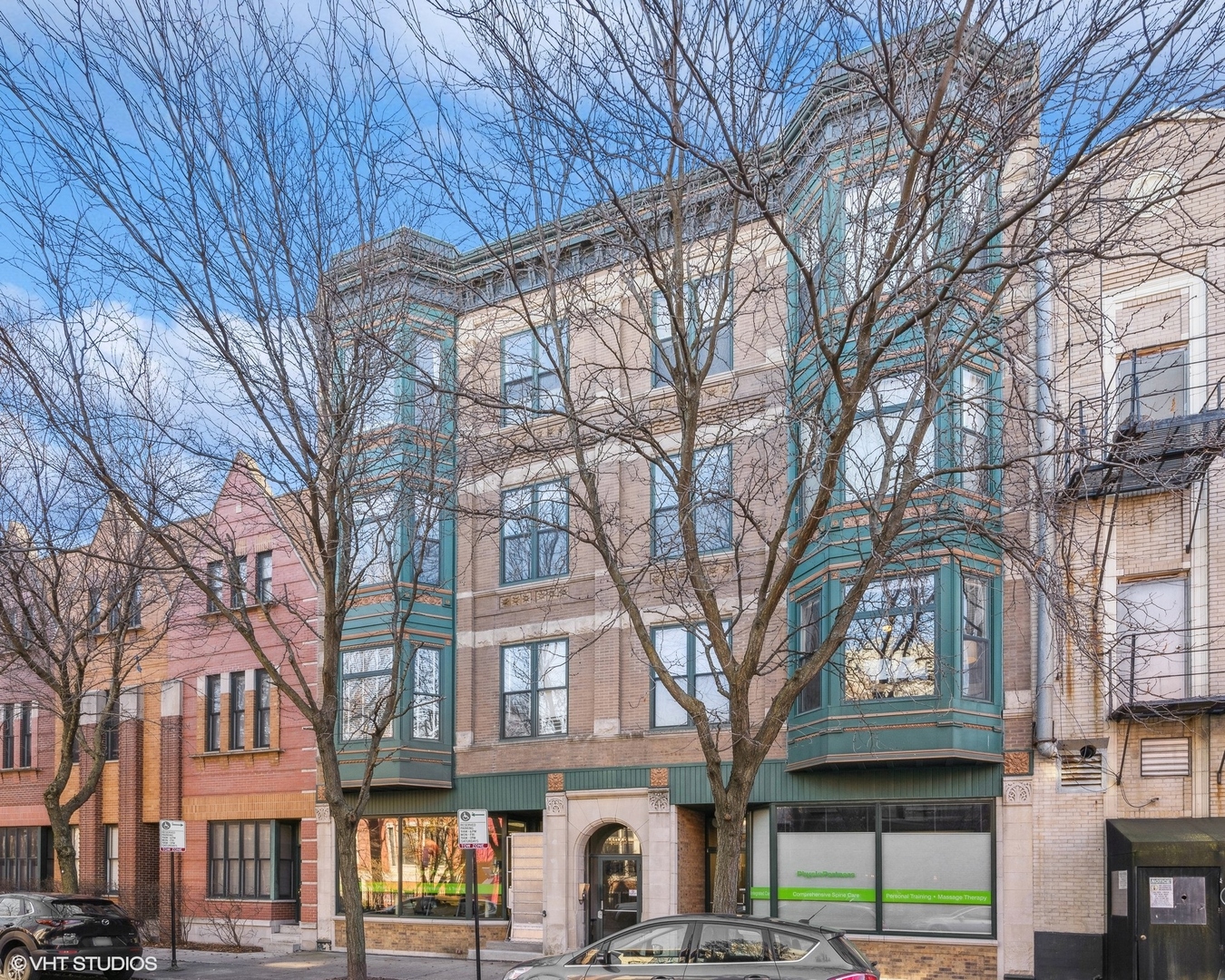 1245 W GEORGE Street Unit: 302