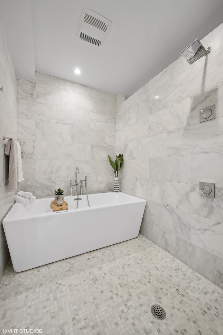 321 W Webster Avenue Unit: 2