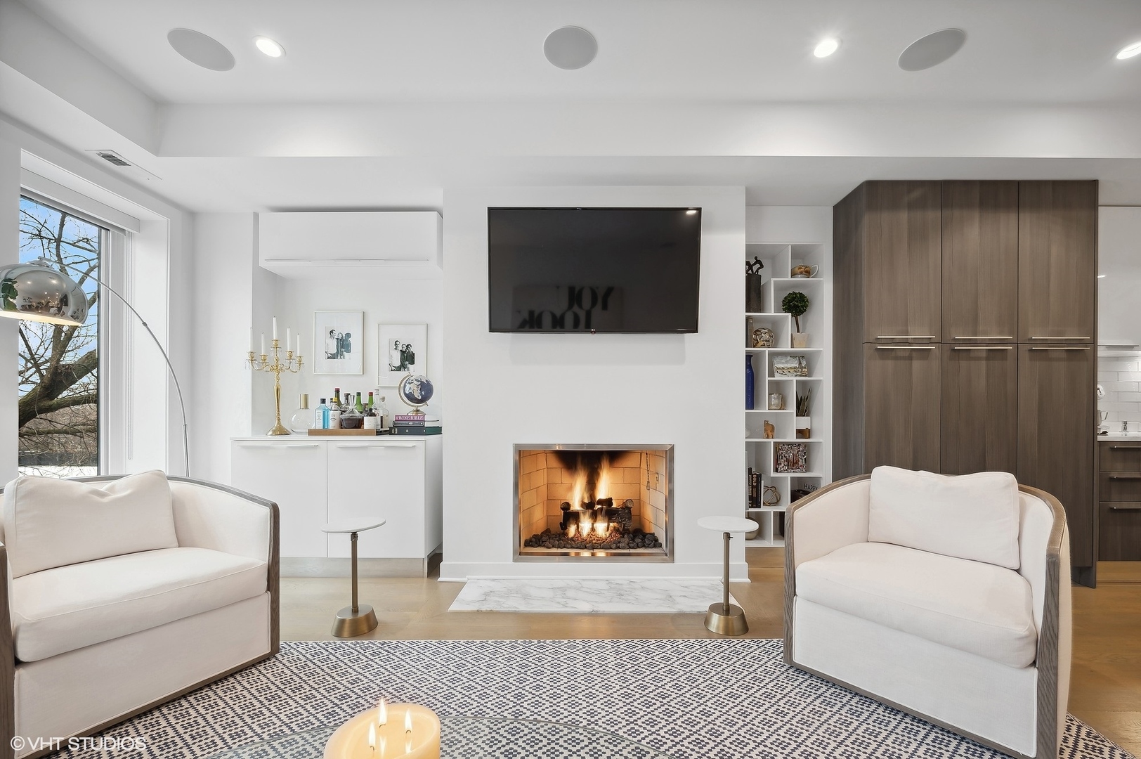 321 W Webster Avenue Unit: 2