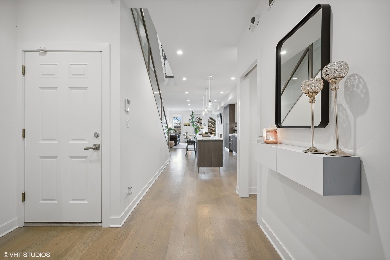 321 W Webster Avenue Unit: 2