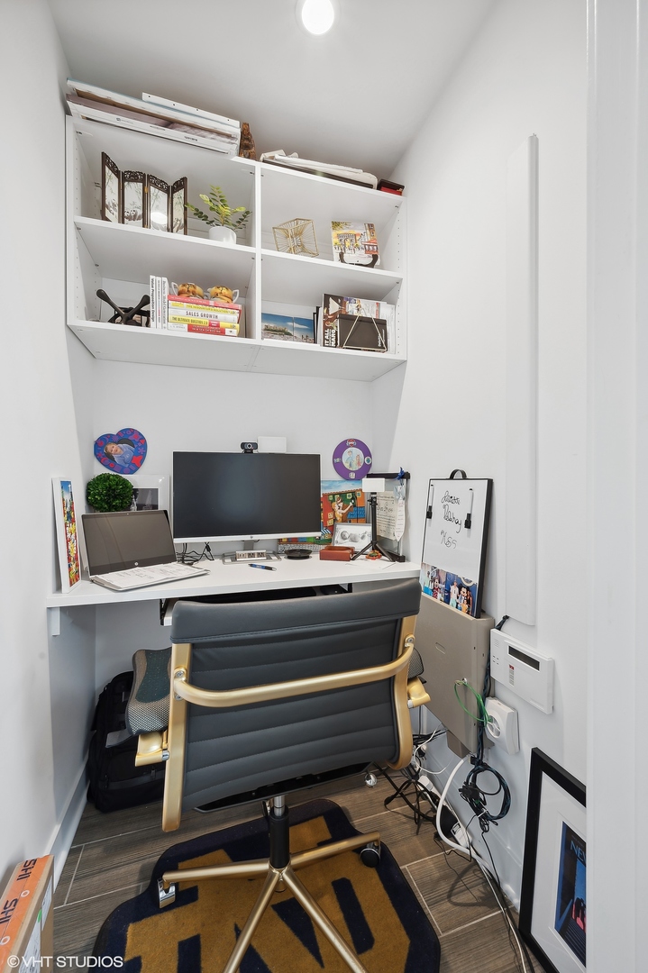 321 W Webster Avenue Unit: 2