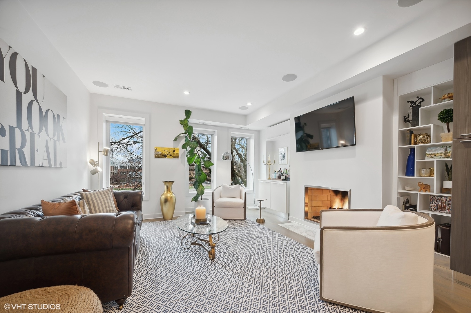 321 W Webster Avenue Unit: 2