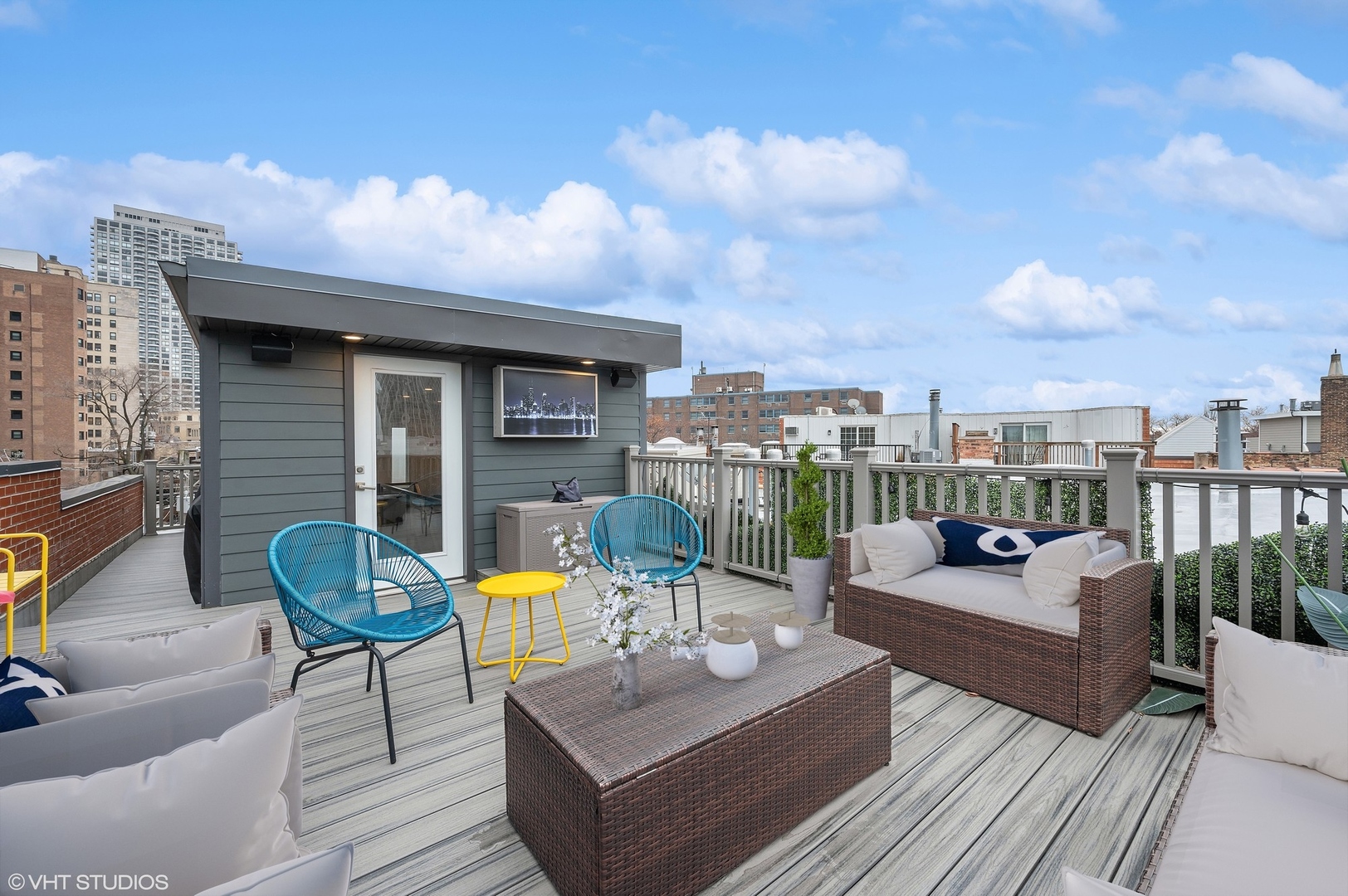 321 W Webster Avenue Unit: 2