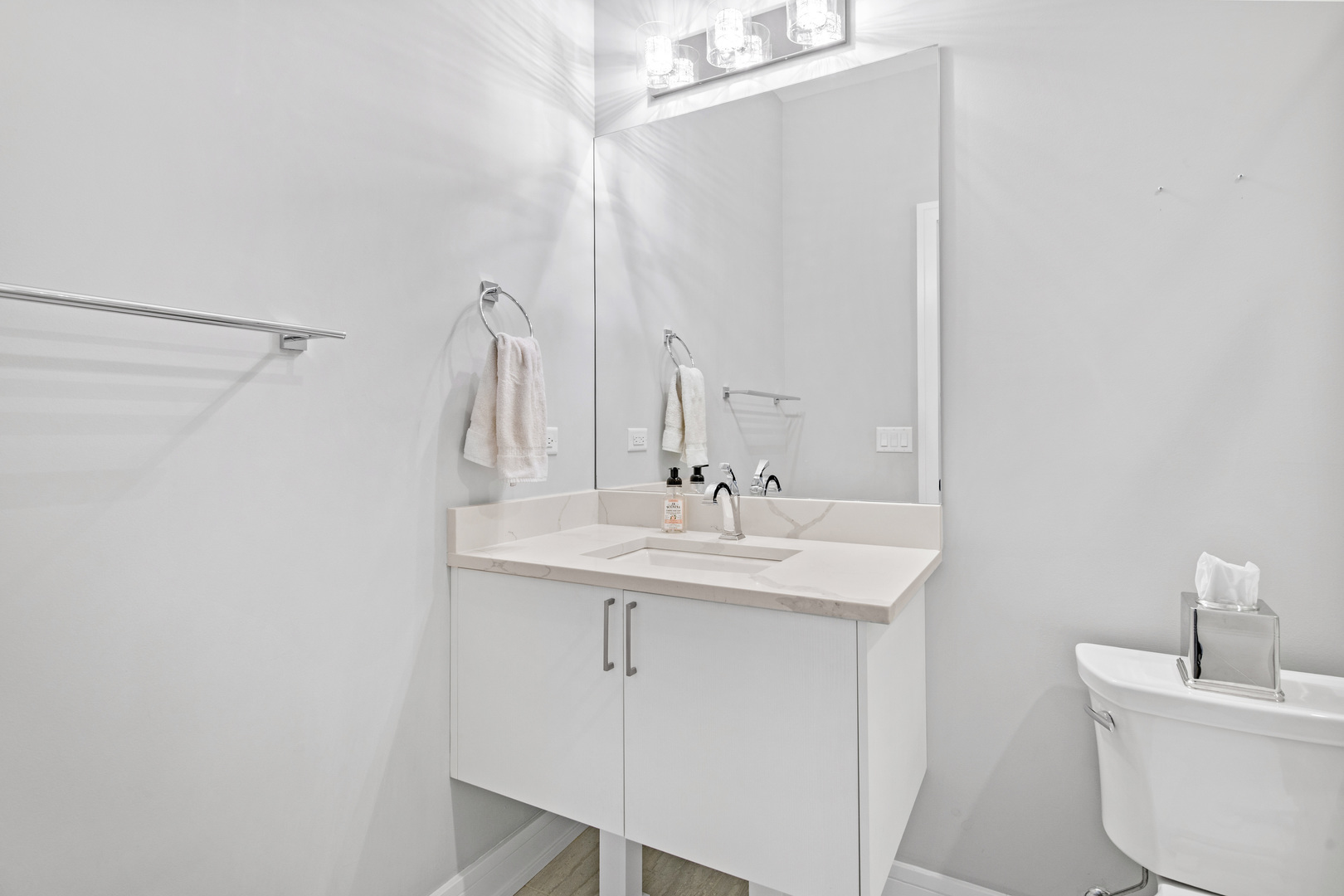 1317 N Larrabee Street Unit: 401