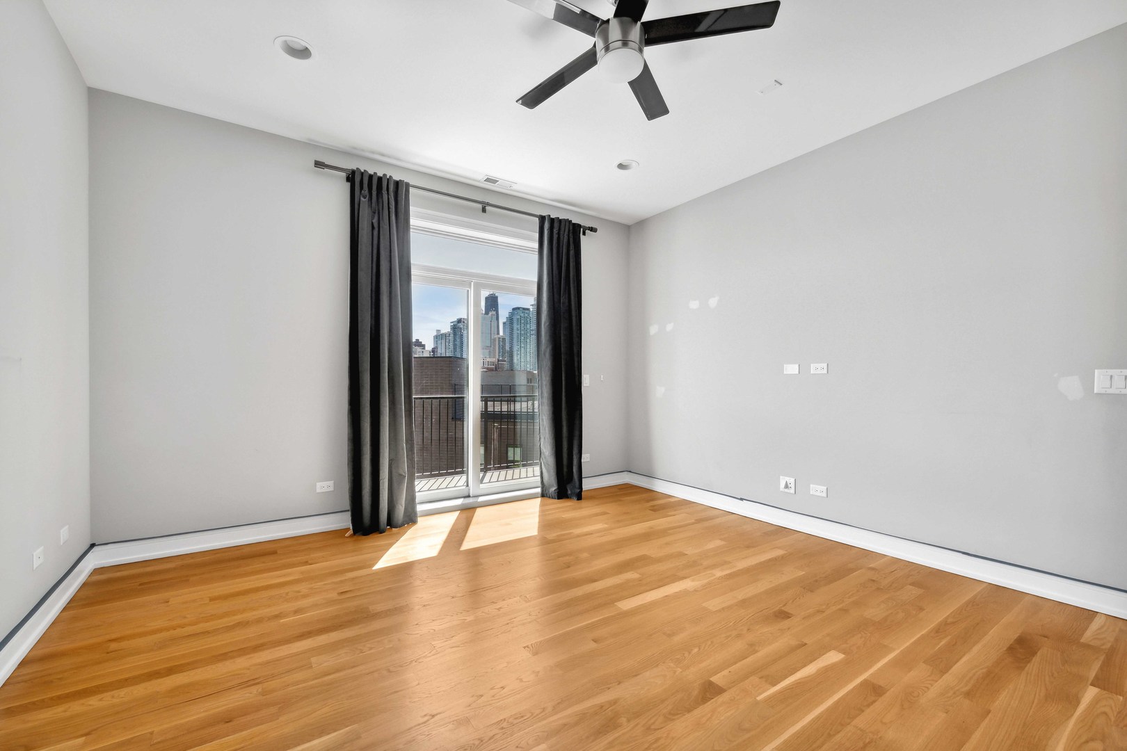 1317 N Larrabee Street Unit: 401