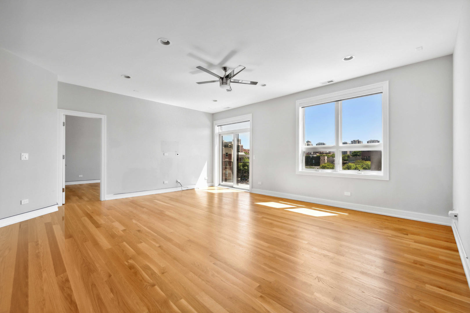 1317 N Larrabee Street Unit: 401