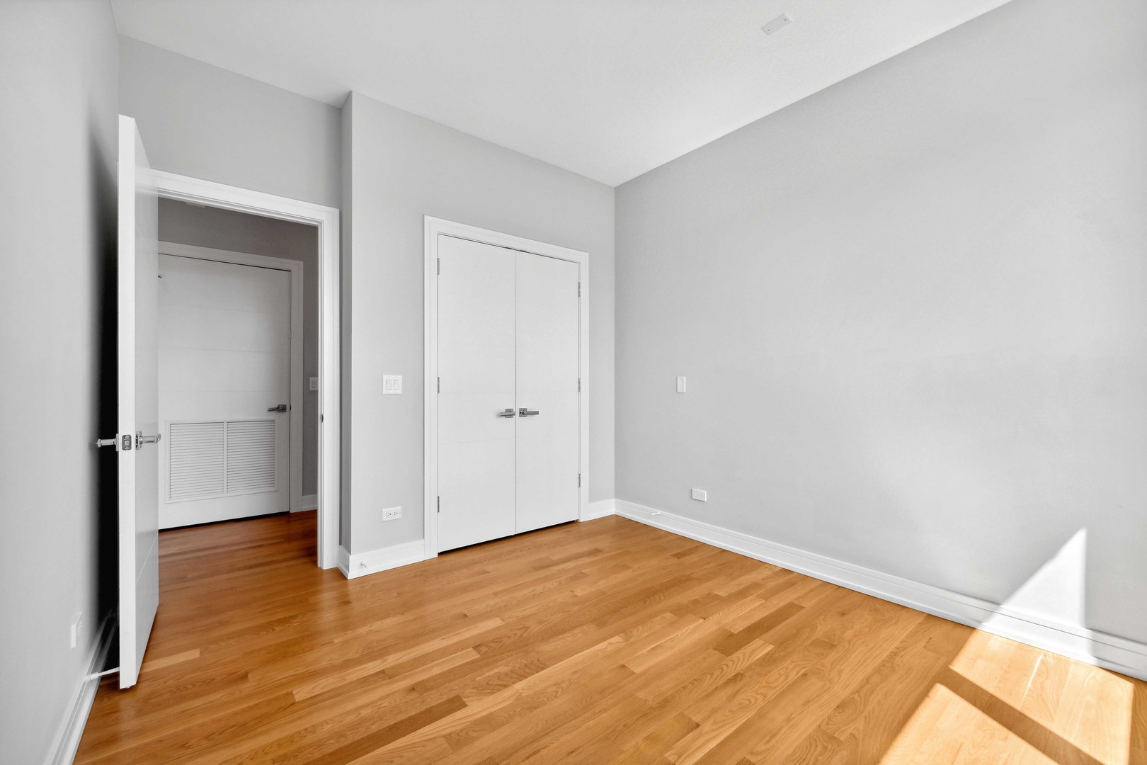 1317 N Larrabee Street Unit: 401